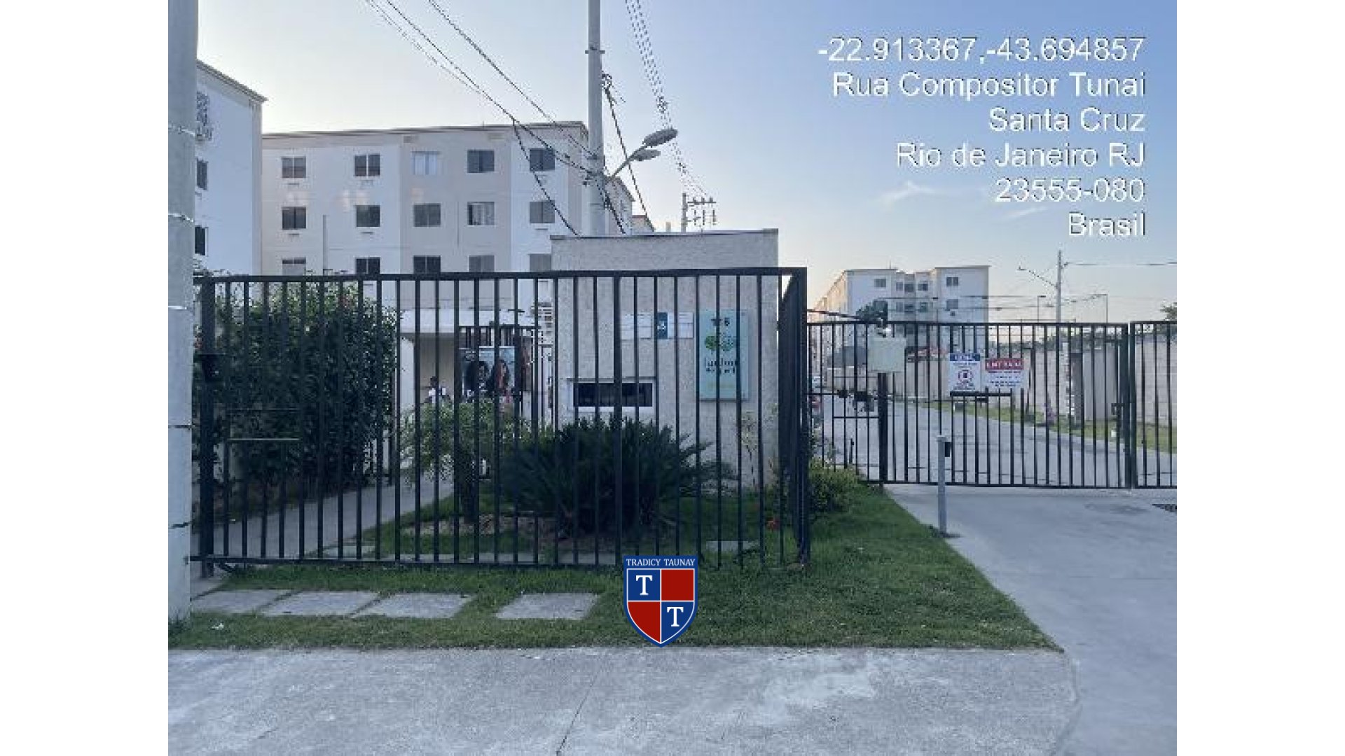 APARTAMENTO em SANTA CRUZ