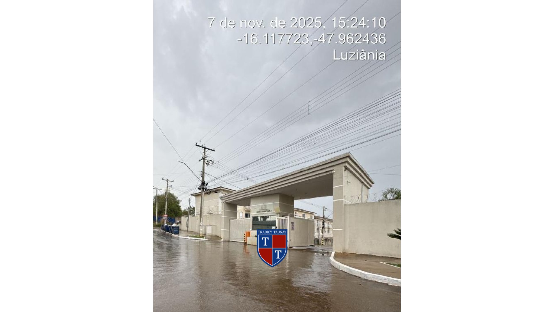 APARTAMENTO em FAZENDA SAIA VELHA