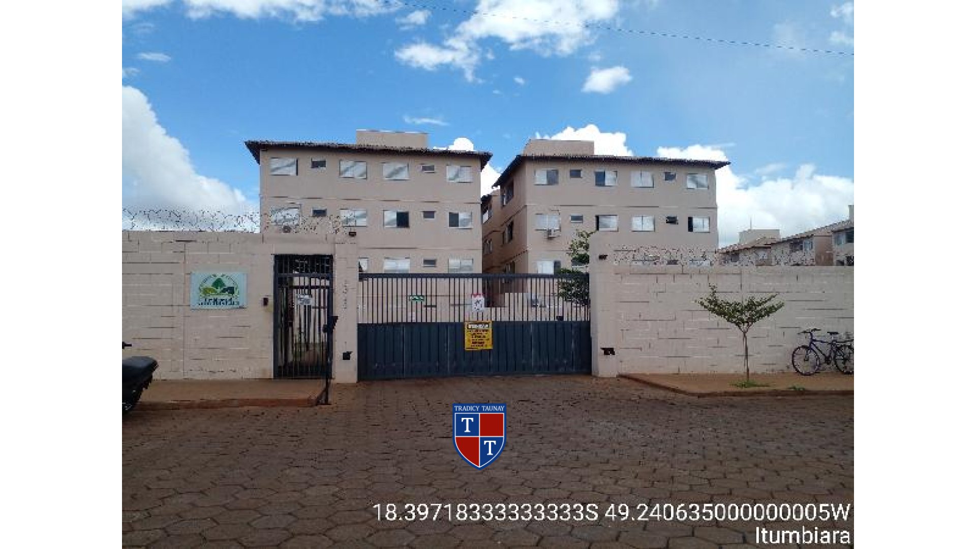 APARTAMENTO em RESIDENCIAL ALTO DO TRINDADE