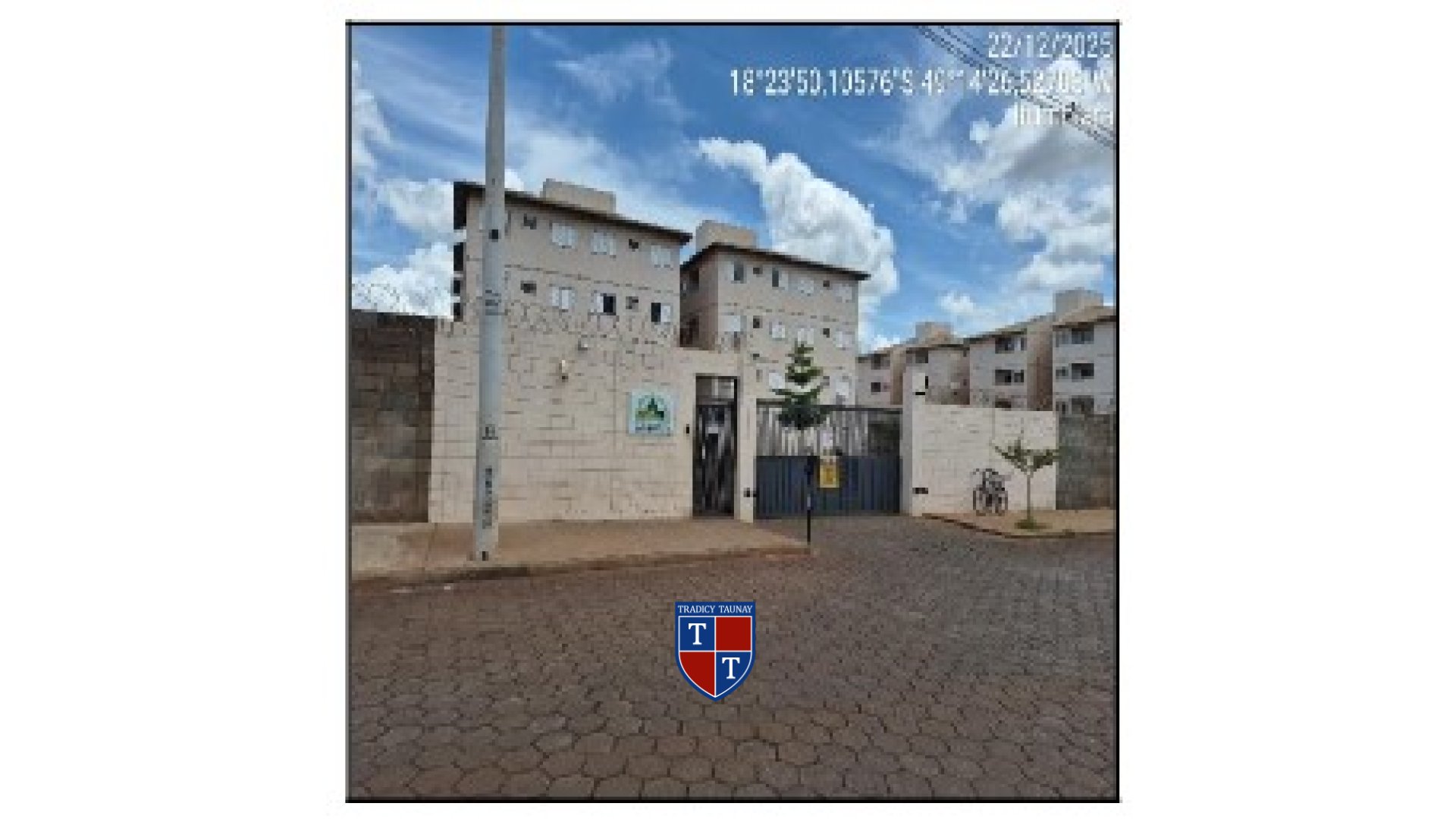 APARTAMENTO em RESIDENCIAL ALTO DO TRINDADE