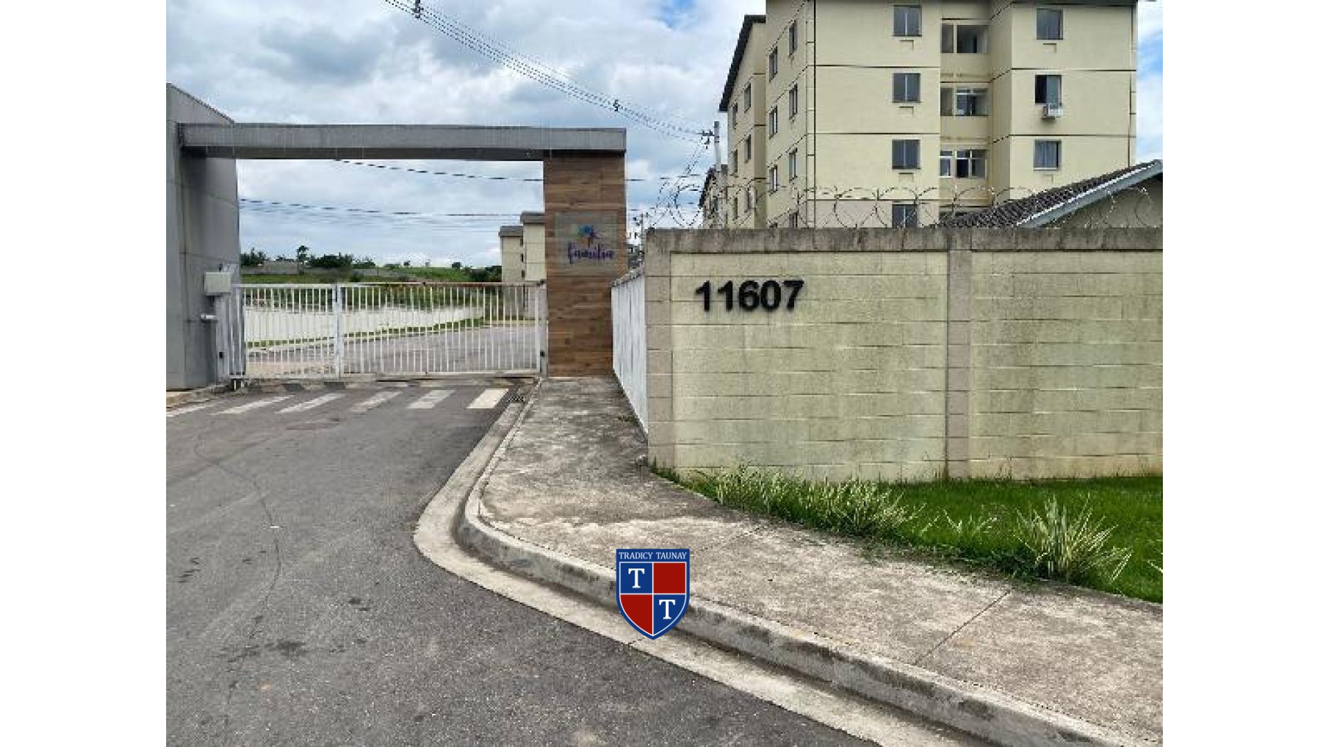 APARTAMENTO em MARAPICU