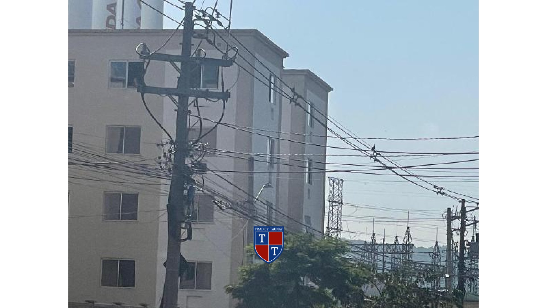 APARTAMENTO em SANTA CRUZ