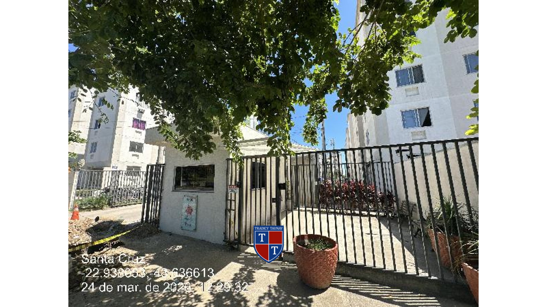 APARTAMENTO em SANTA CRUZ