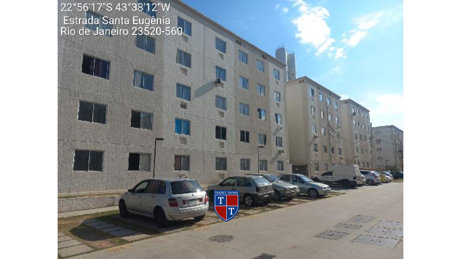 APARTAMENTO em SANTA CRUZ