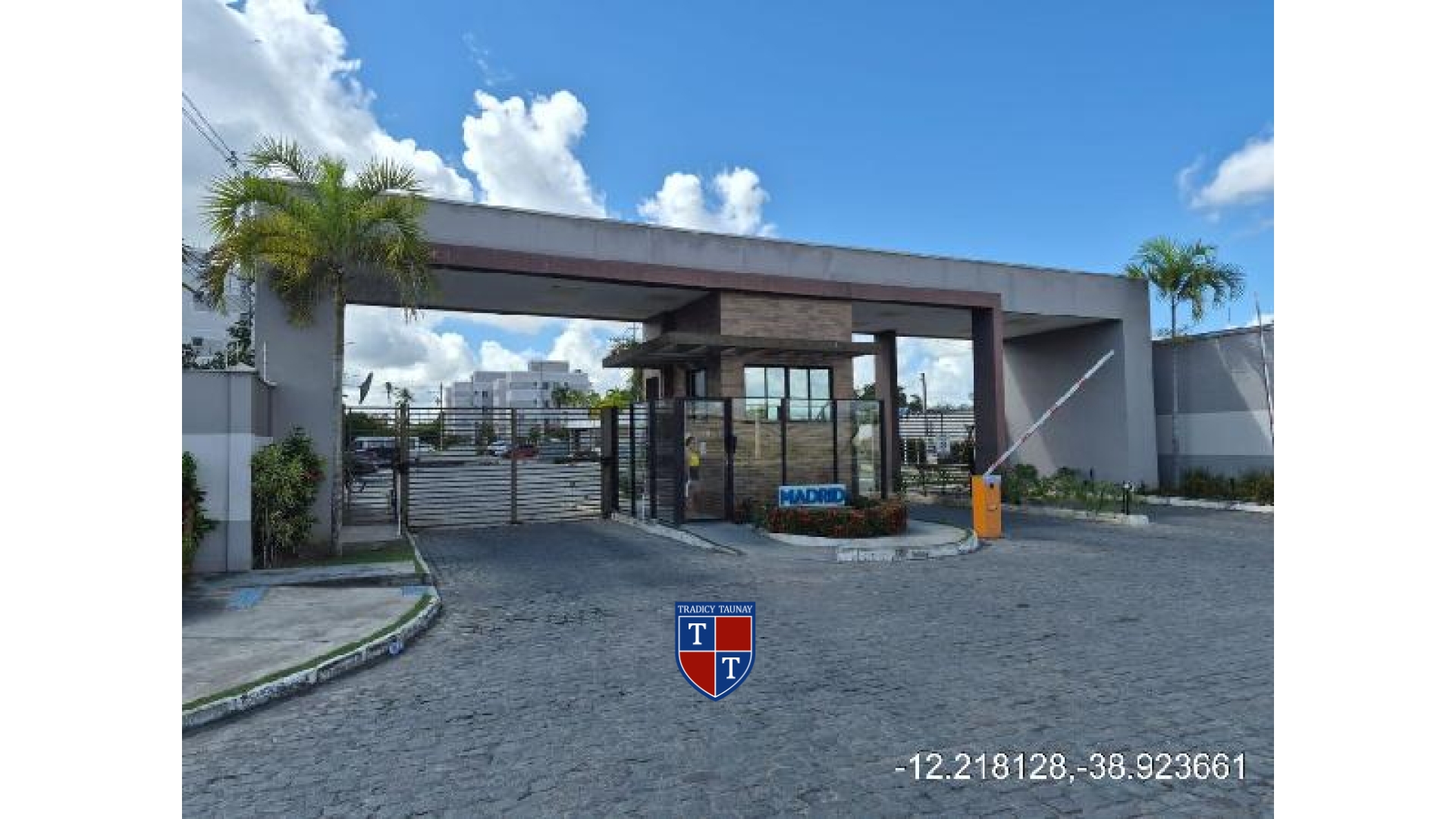 APARTAMENTO em MANGABEIRA