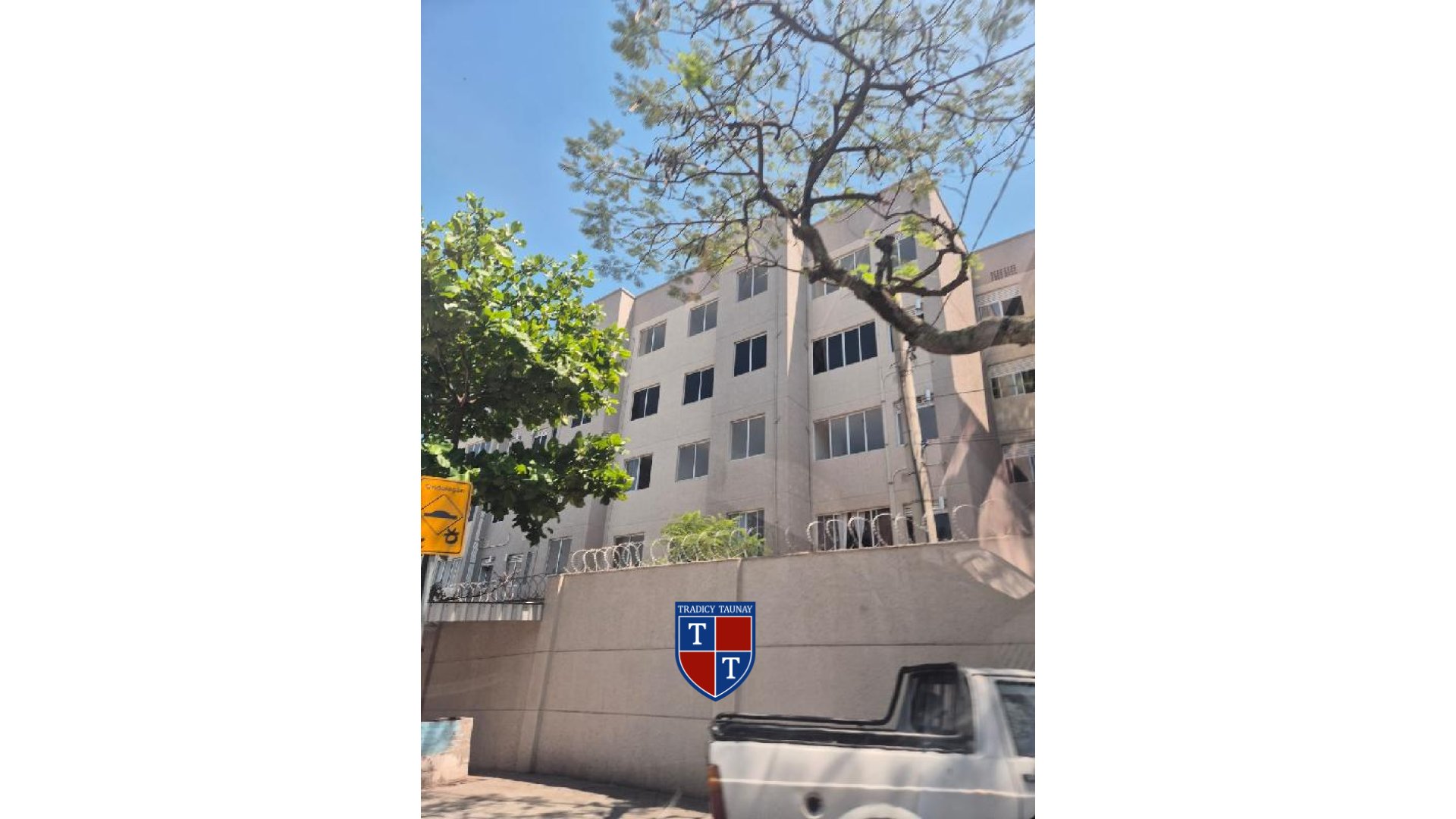 APARTAMENTO em PAVUNA