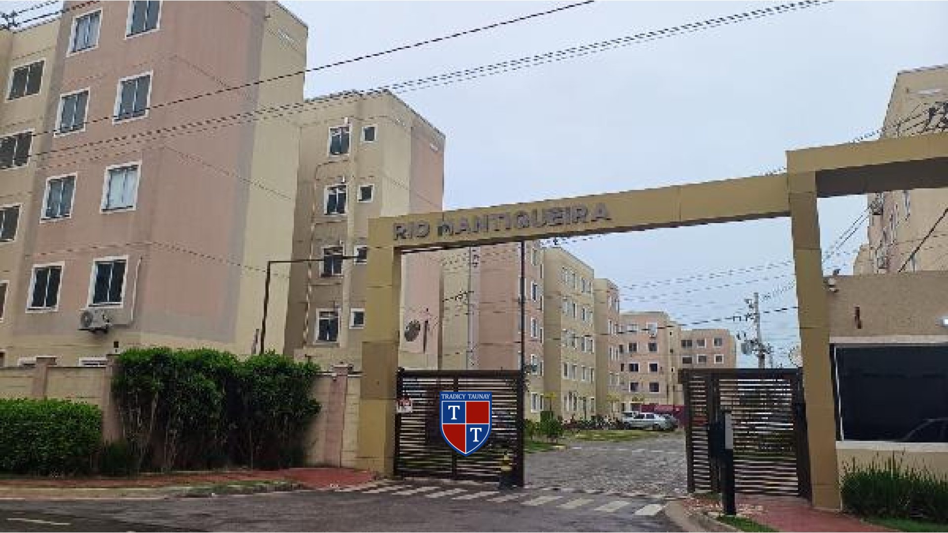APARTAMENTO em SANTA CRUZ