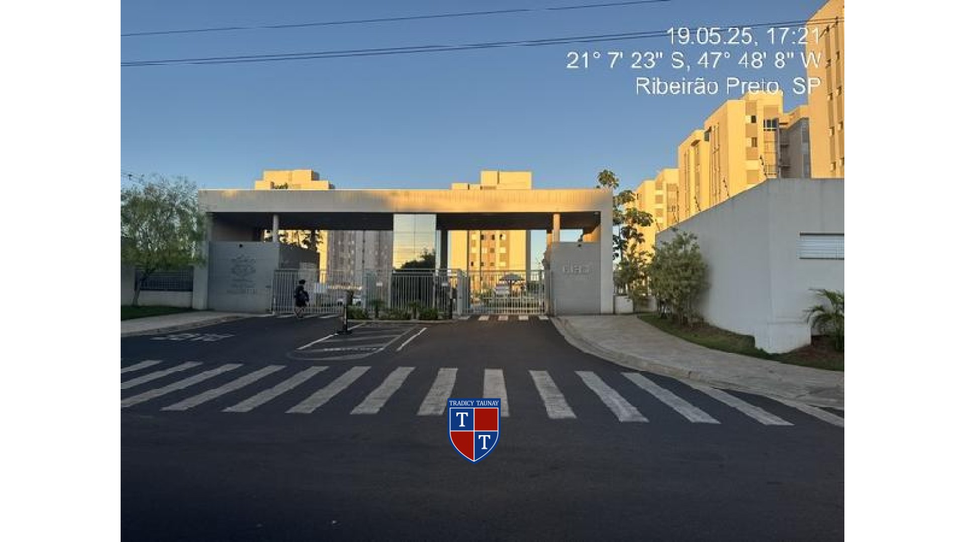 APARTAMENTO em CHACARAS PEDRO CORREA DE CARVALHO