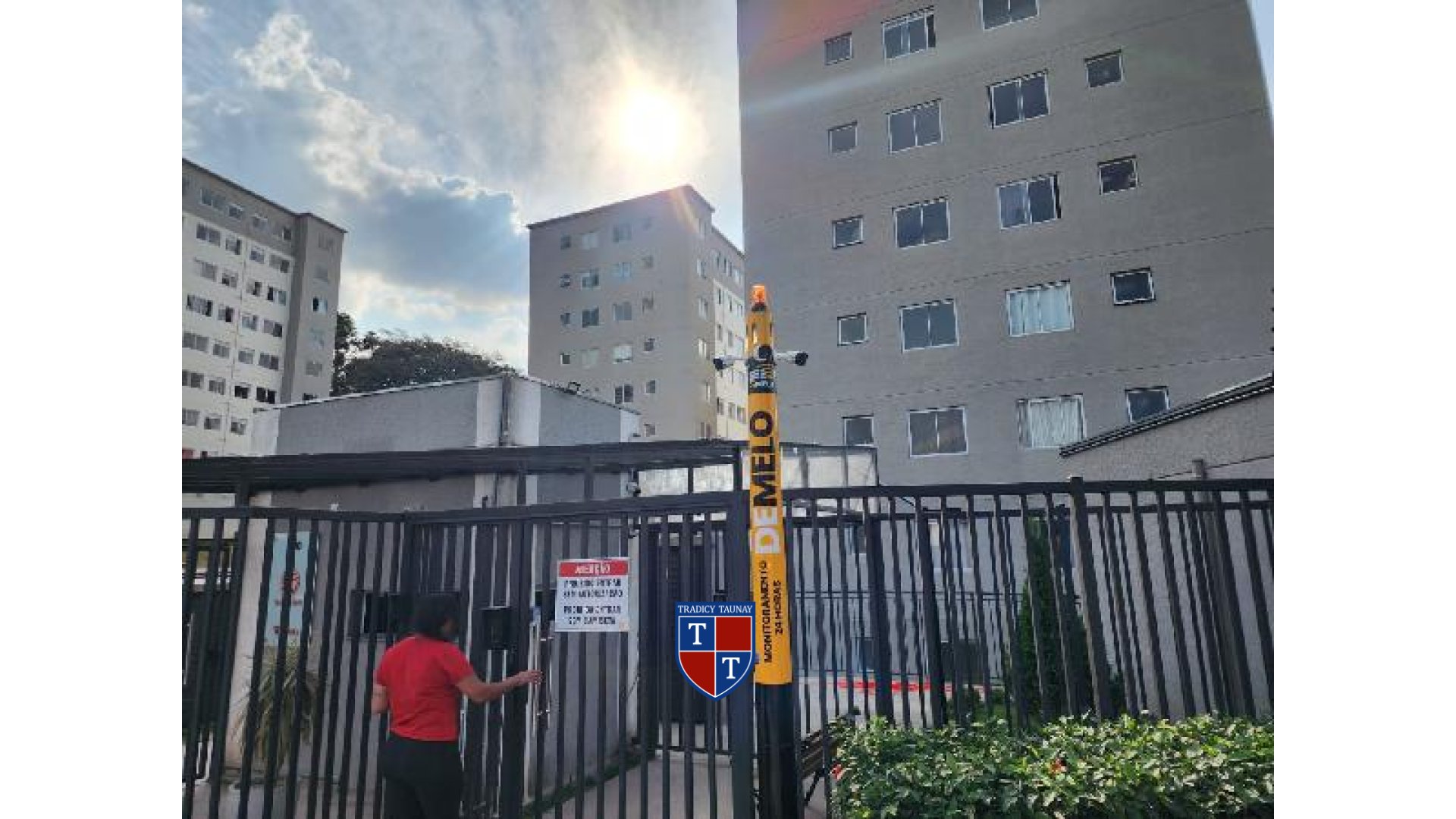 APARTAMENTO em JARDIM HELIAN