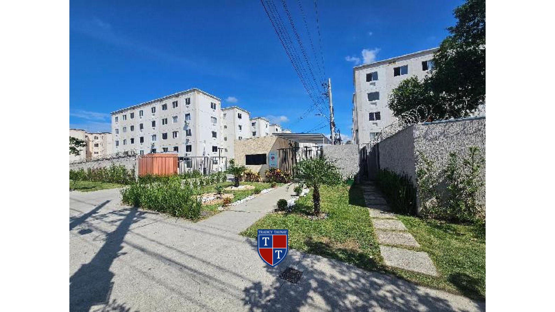 APARTAMENTO em GUARATIBA