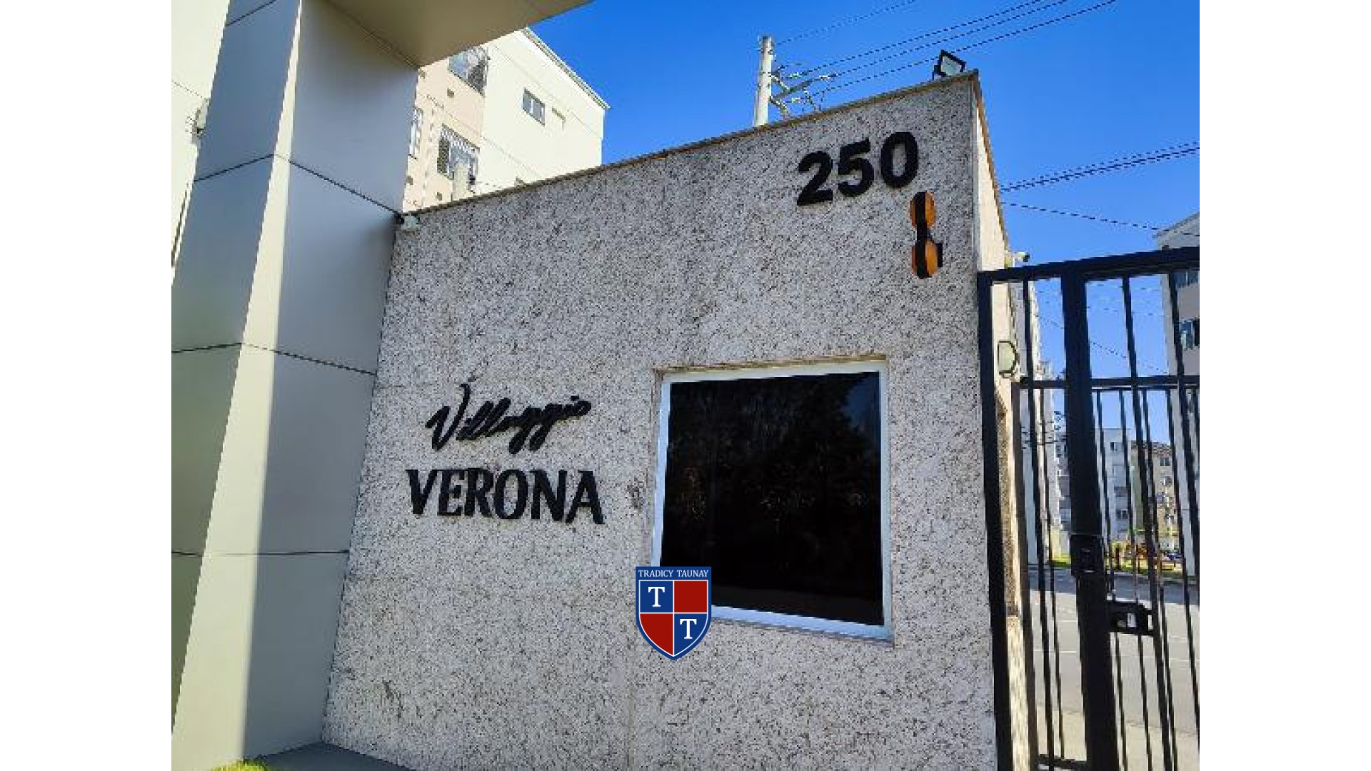 APARTAMENTO em SANTA CRUZ