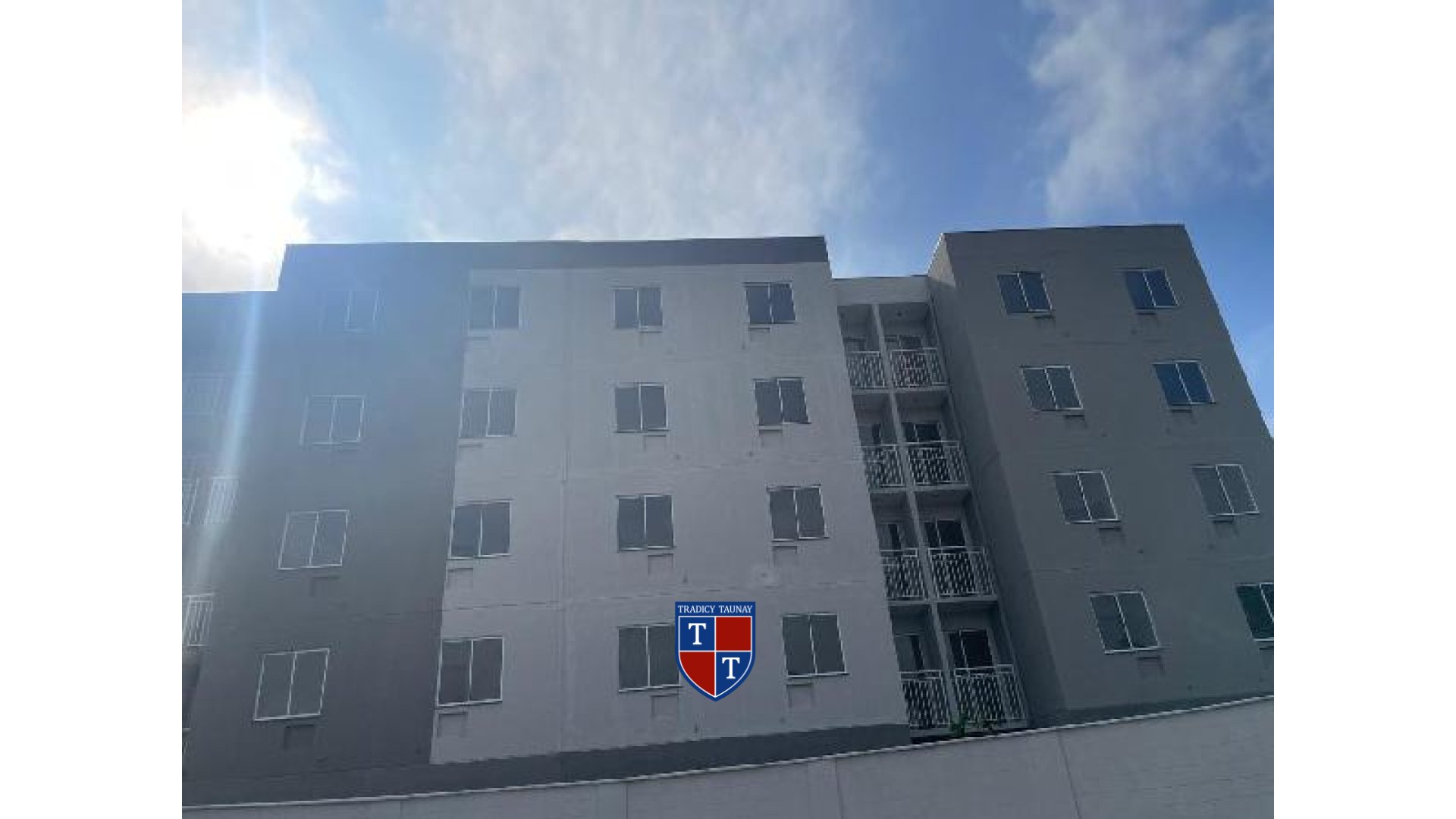 APARTAMENTO em GUARATIBA