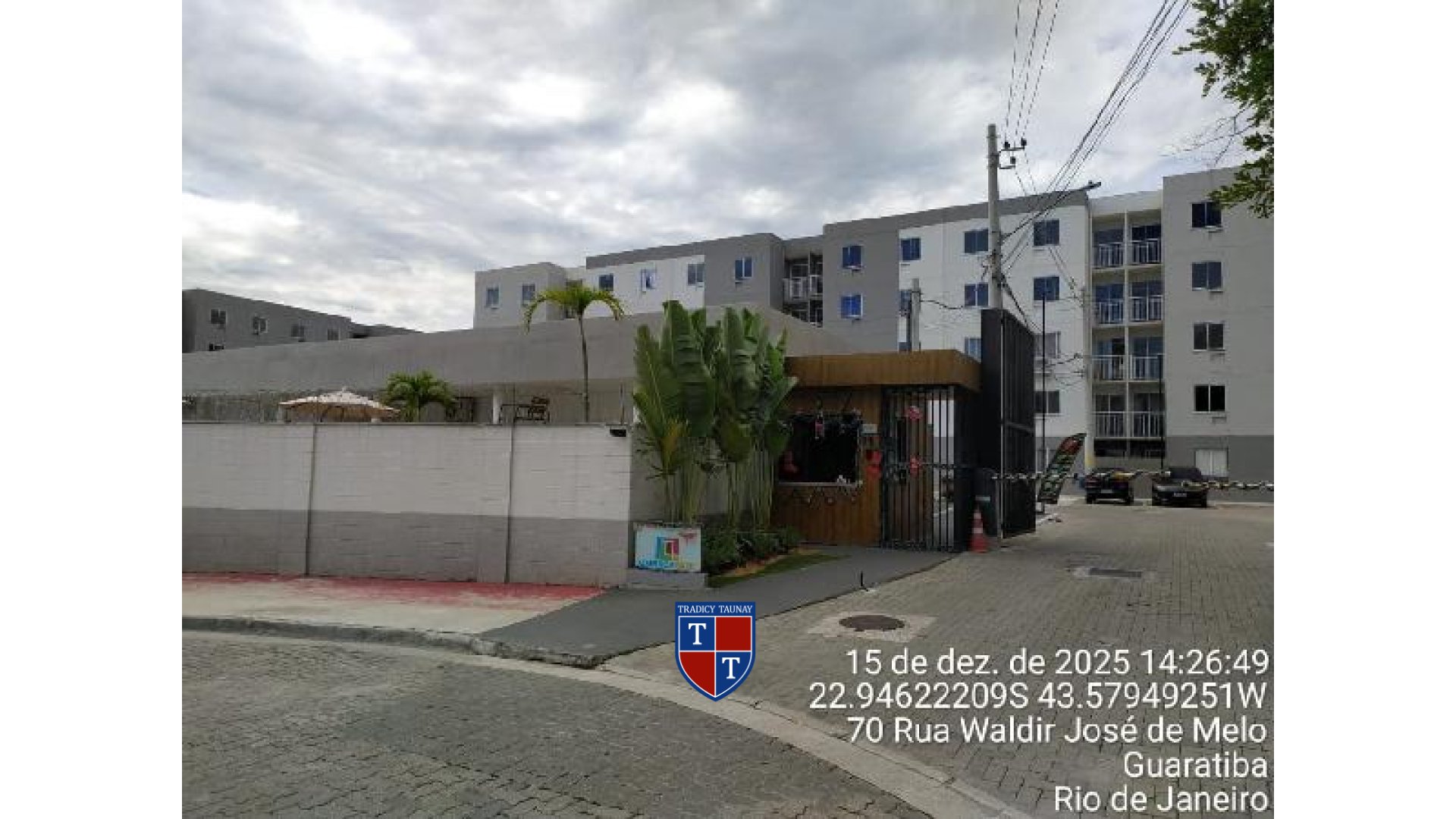 APARTAMENTO em GUARATIBA