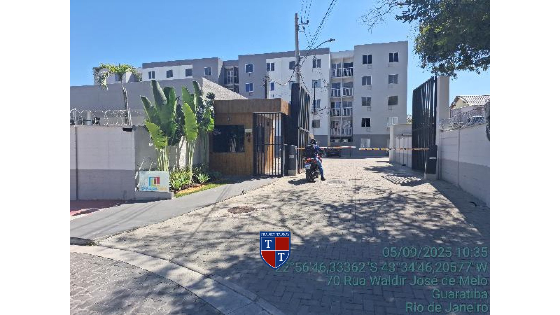 APARTAMENTO em GUARATIBA