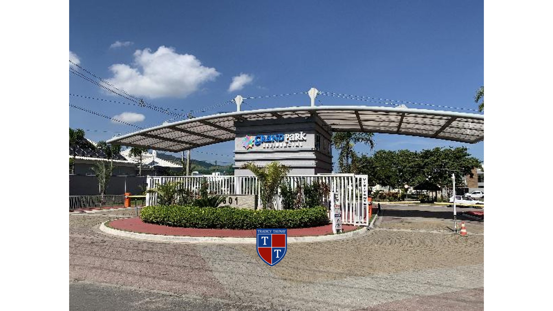 APARTAMENTO em GUARATIBA