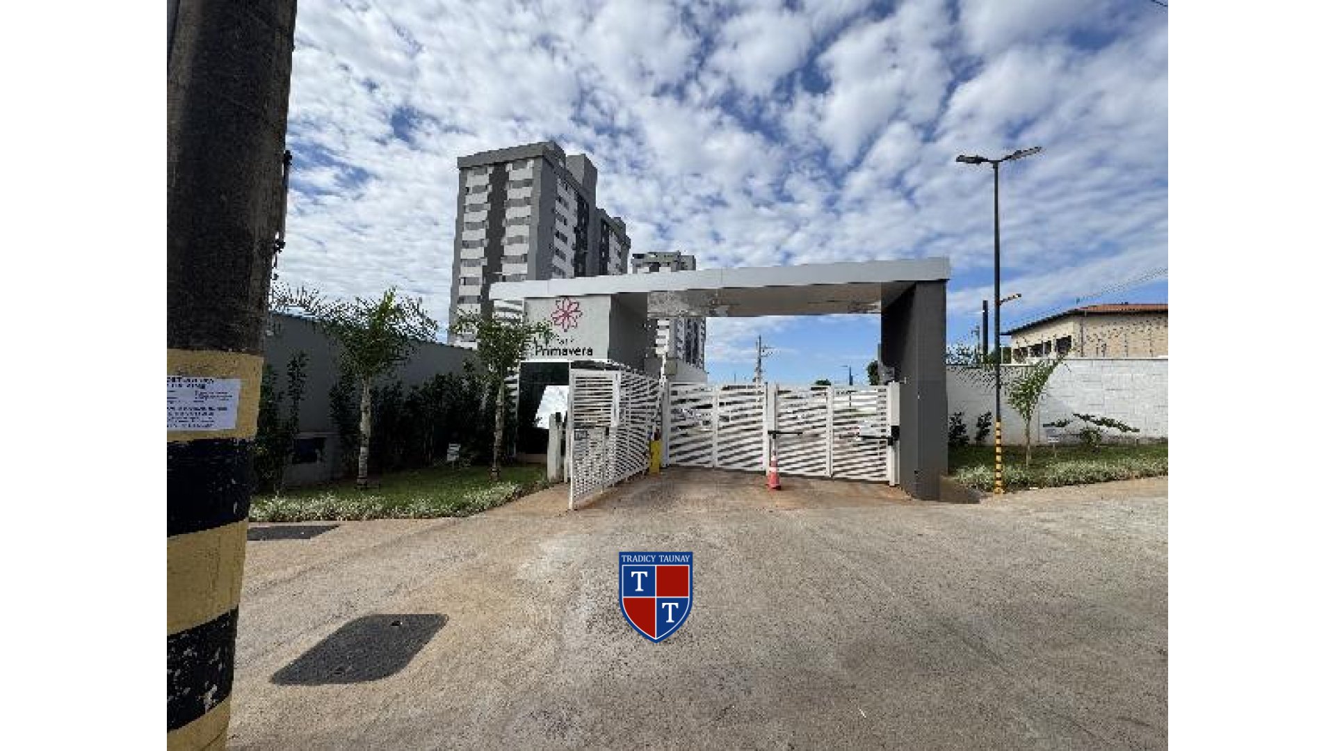 APARTAMENTO em LOURDES