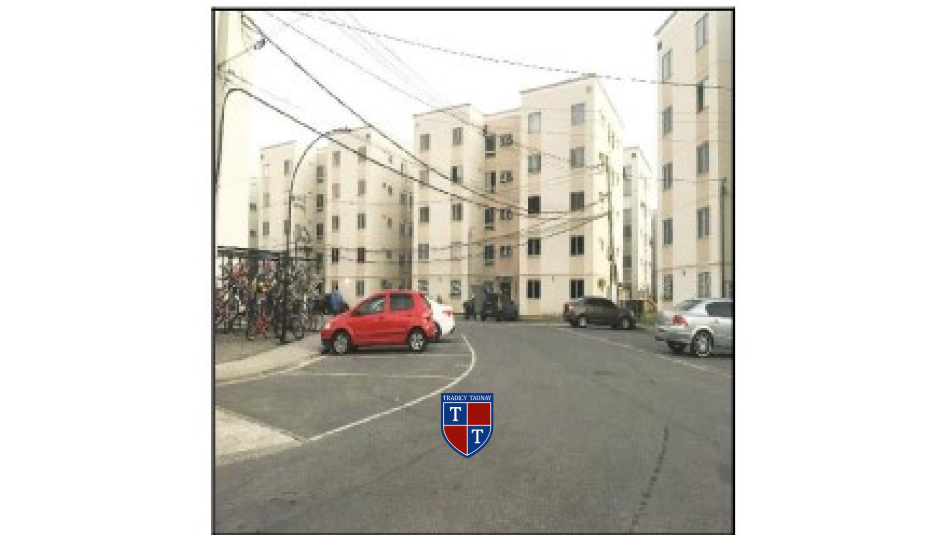 APARTAMENTO em SANTA CRUZ