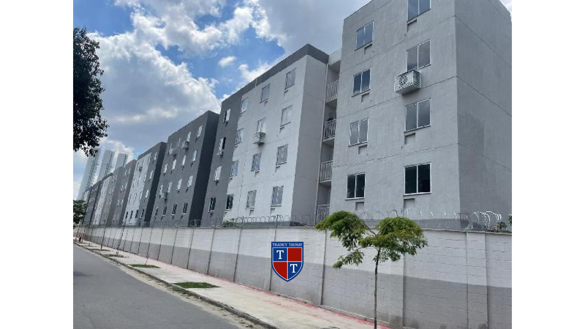APARTAMENTO em GUARATIBA