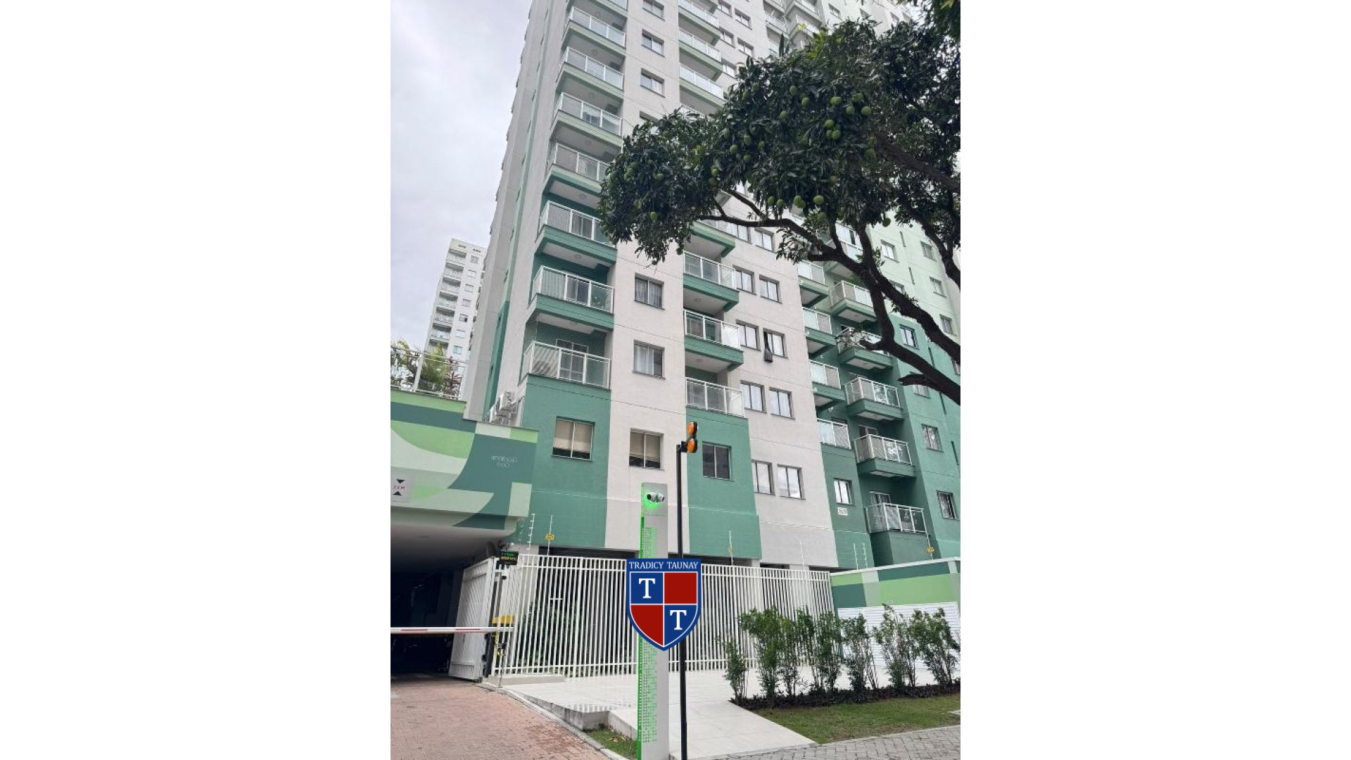 APARTAMENTO em SANTO CRISTO