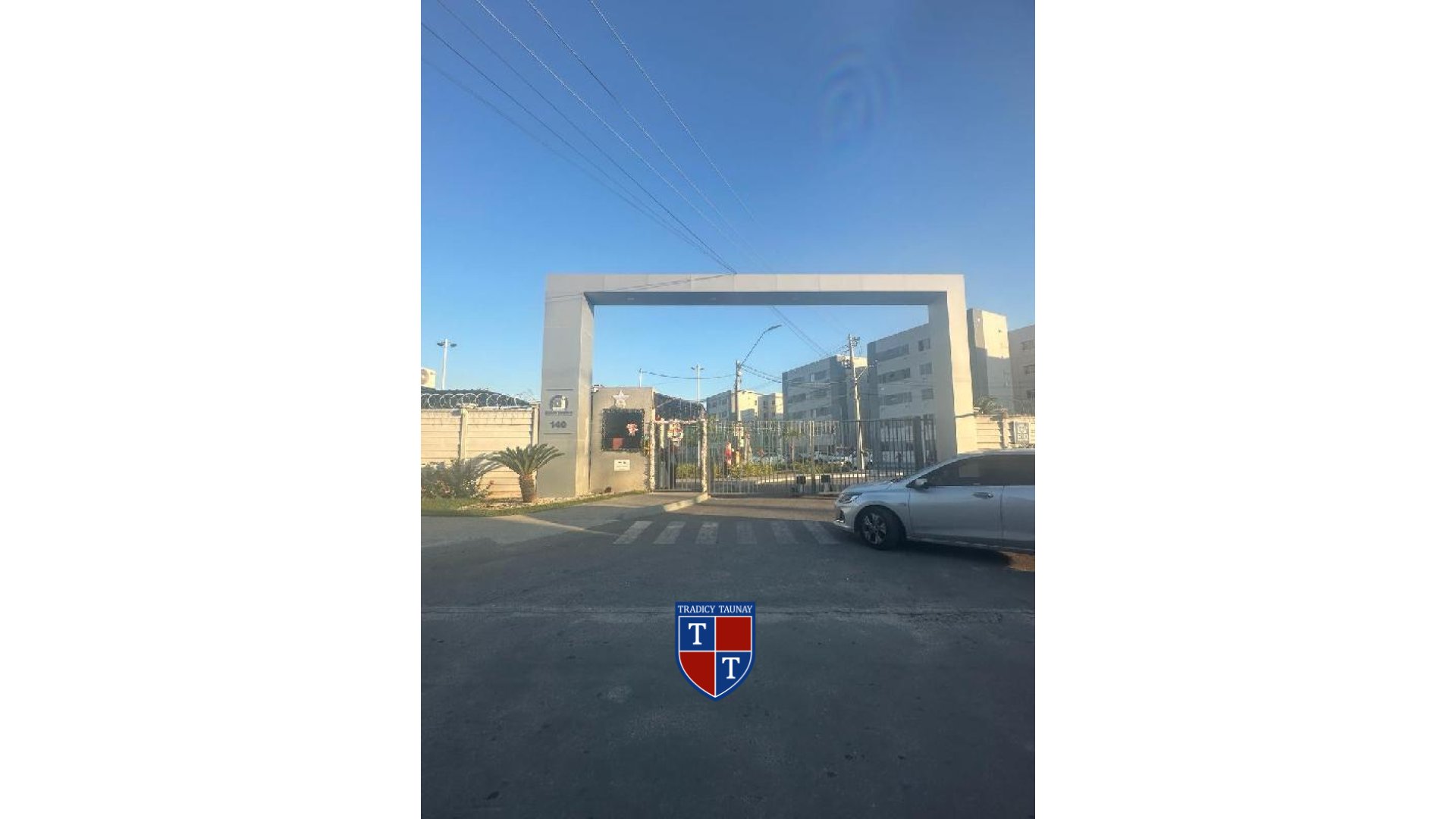 APARTAMENTO em SANTA CRUZ