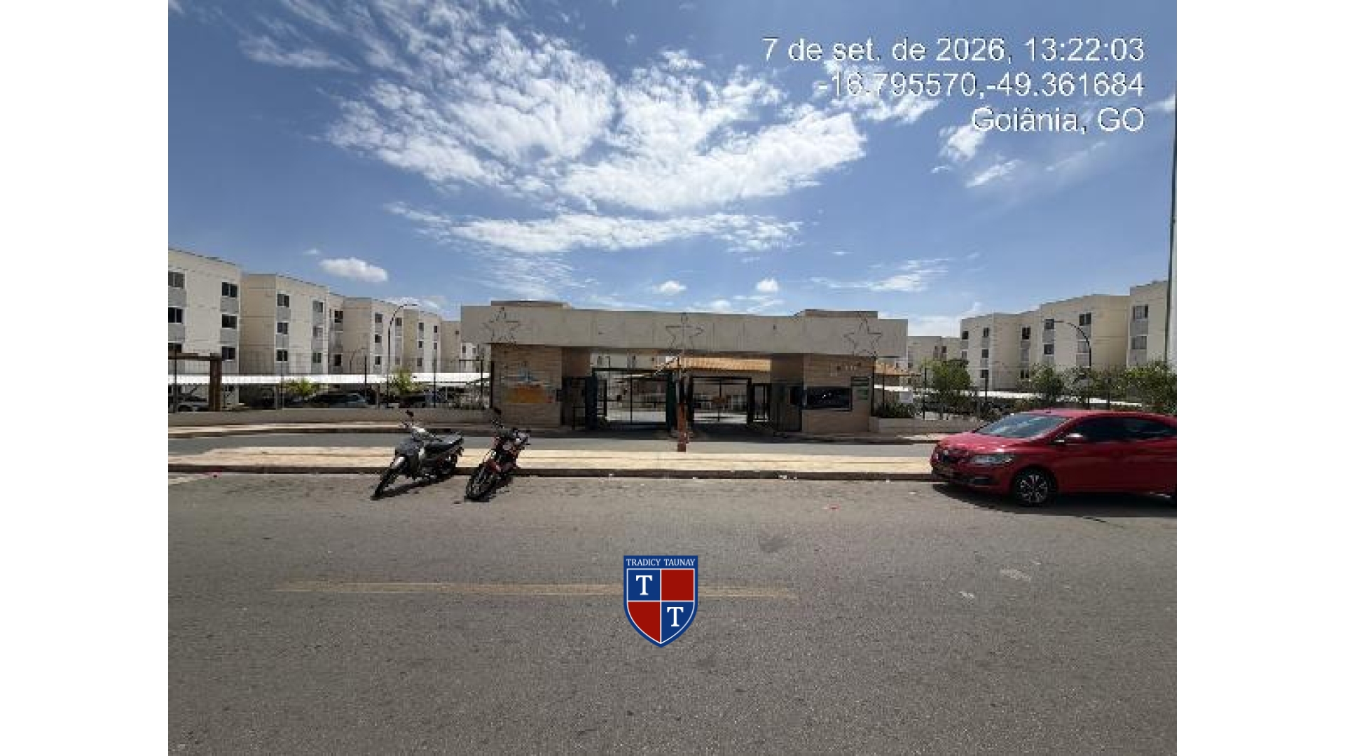 APARTAMENTO em RESIDENCIAL PORTO DOURADO