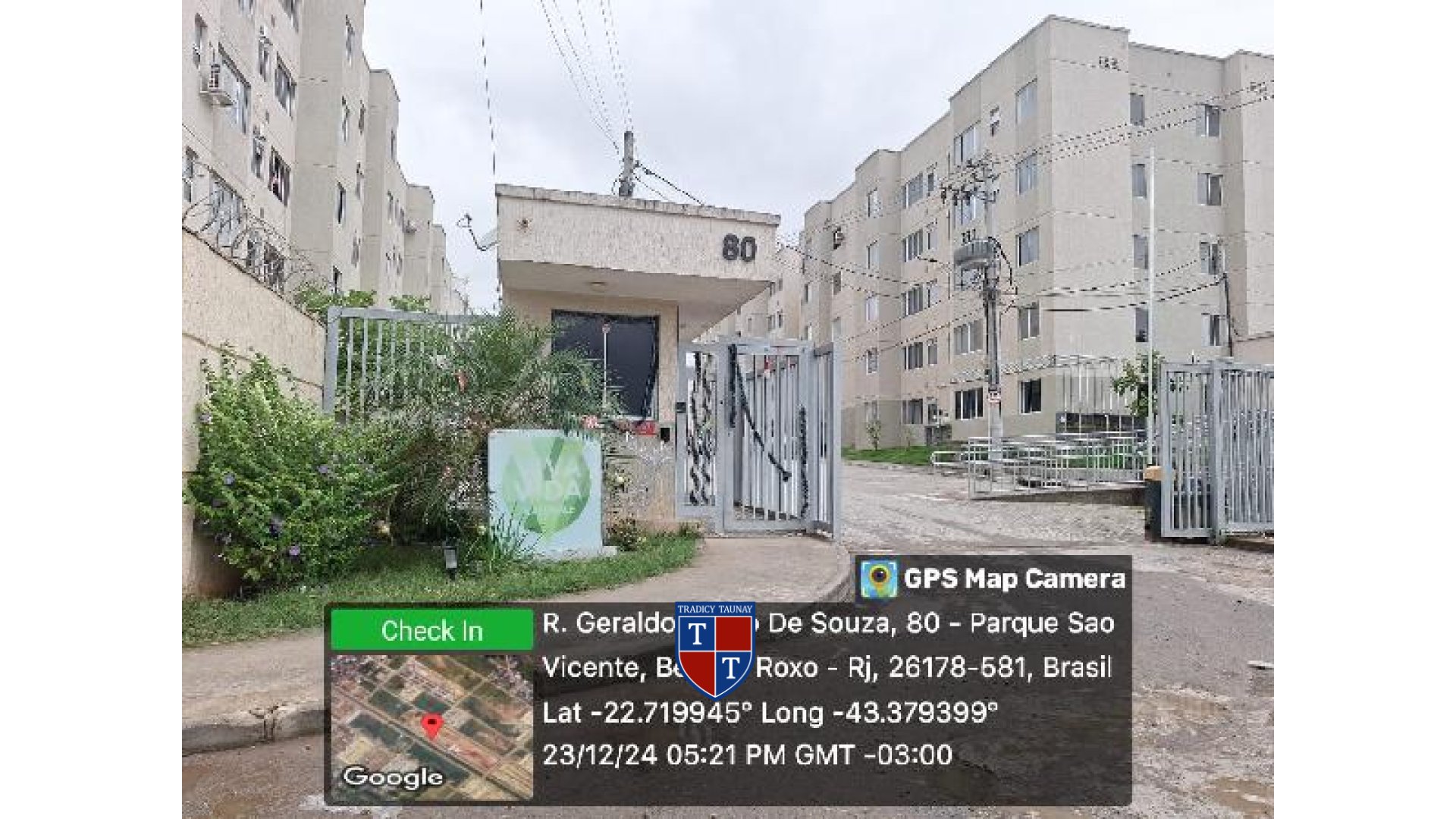 APARTAMENTO em SAO VICENTE