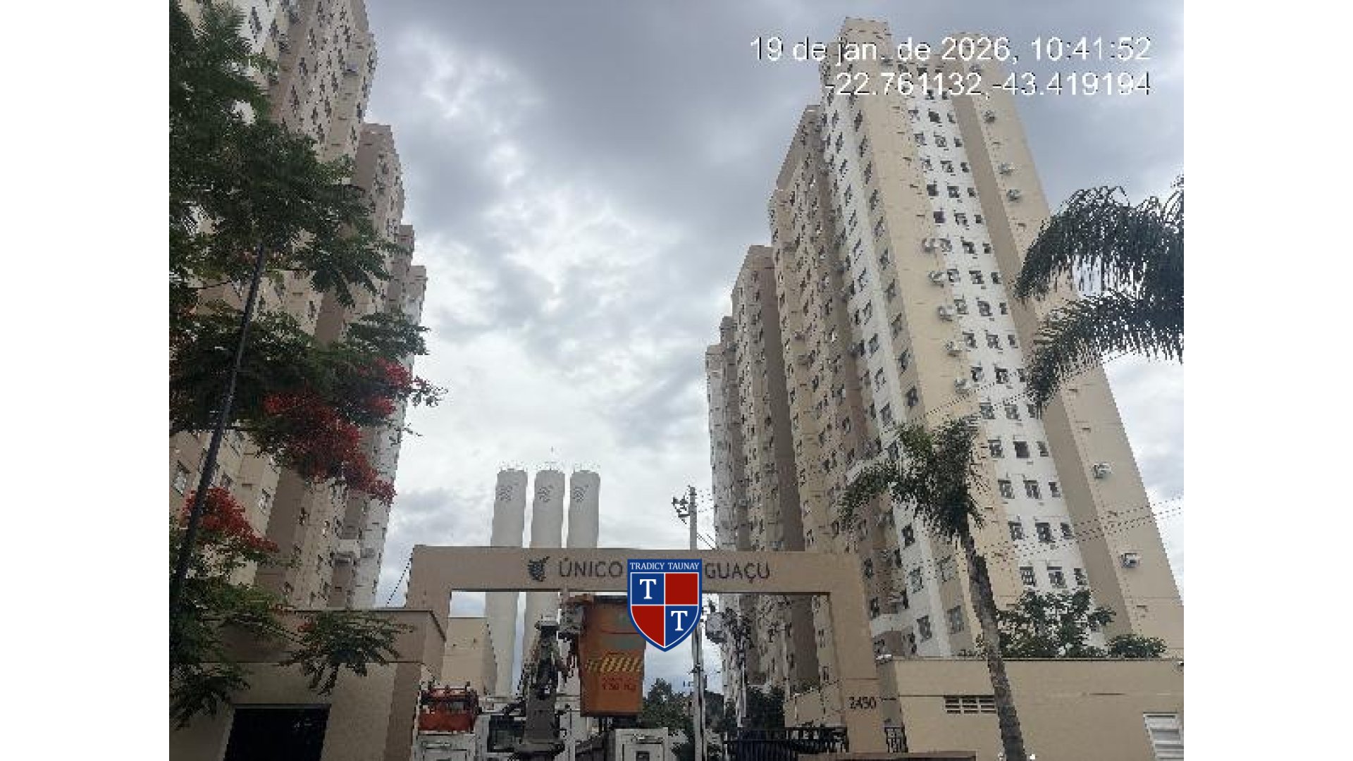 APARTAMENTO em PARQUE ROSARIO