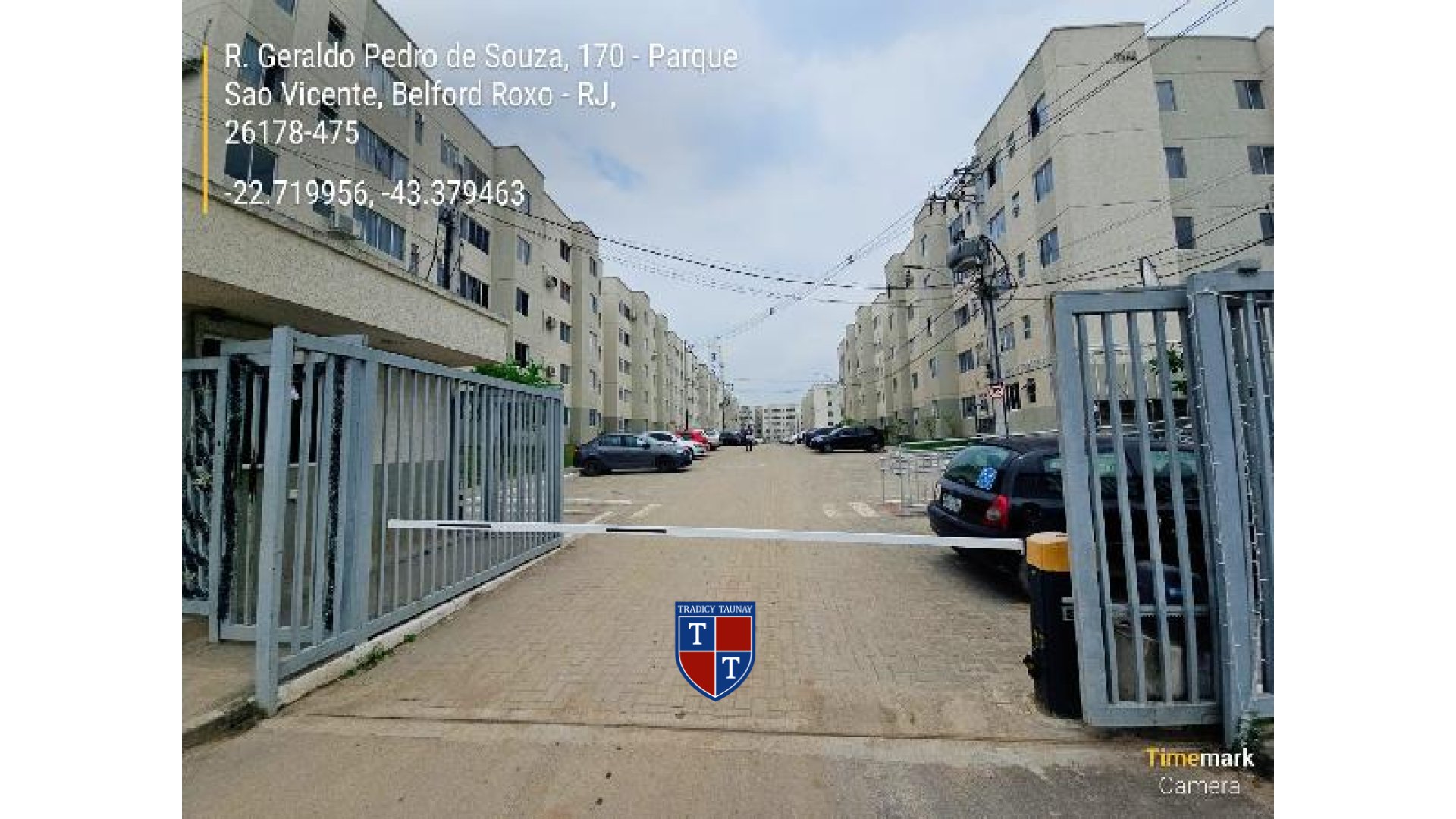 APARTAMENTO em SAO VICENTE