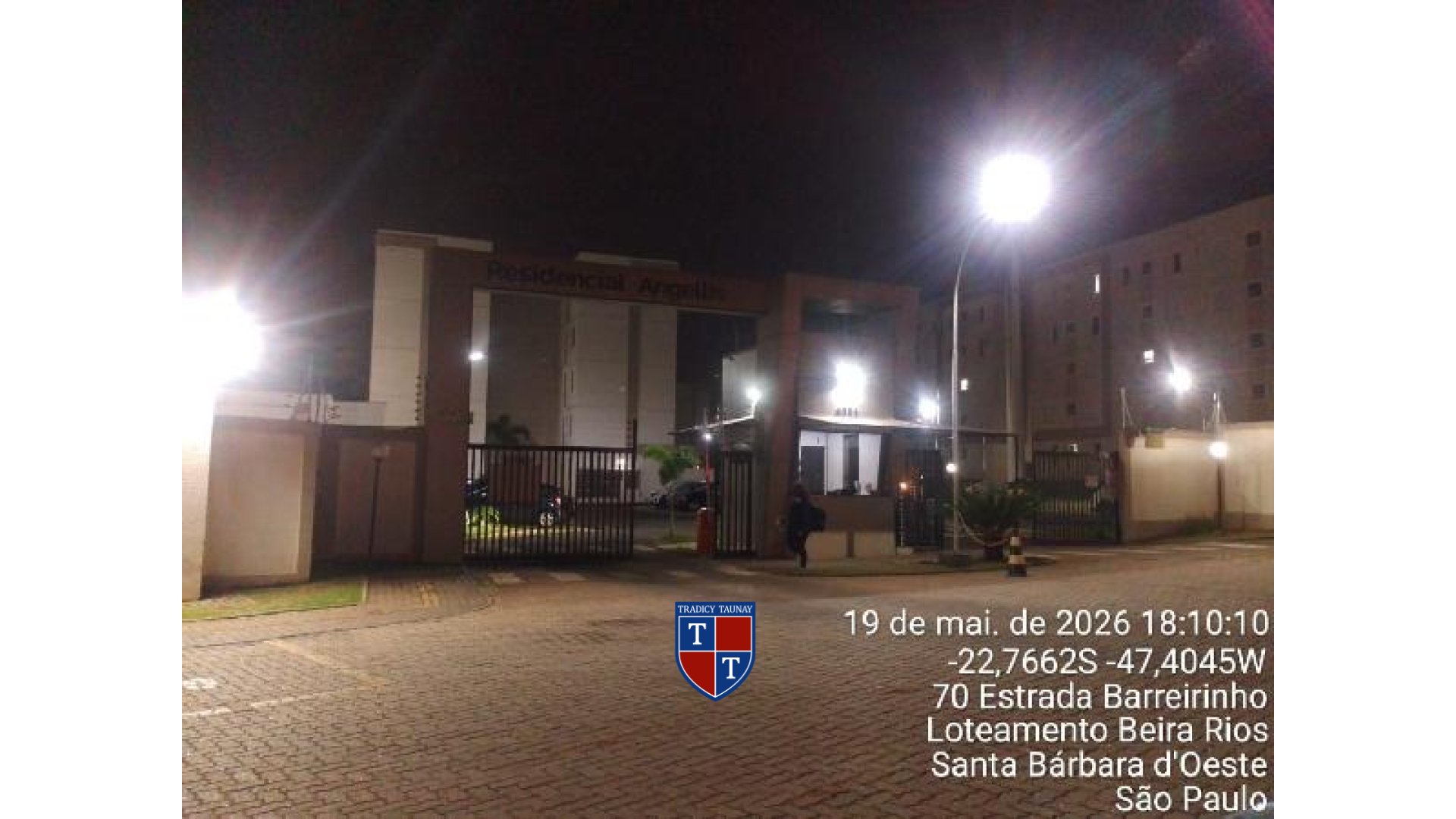 APARTAMENTO em CHACARA TAVER
