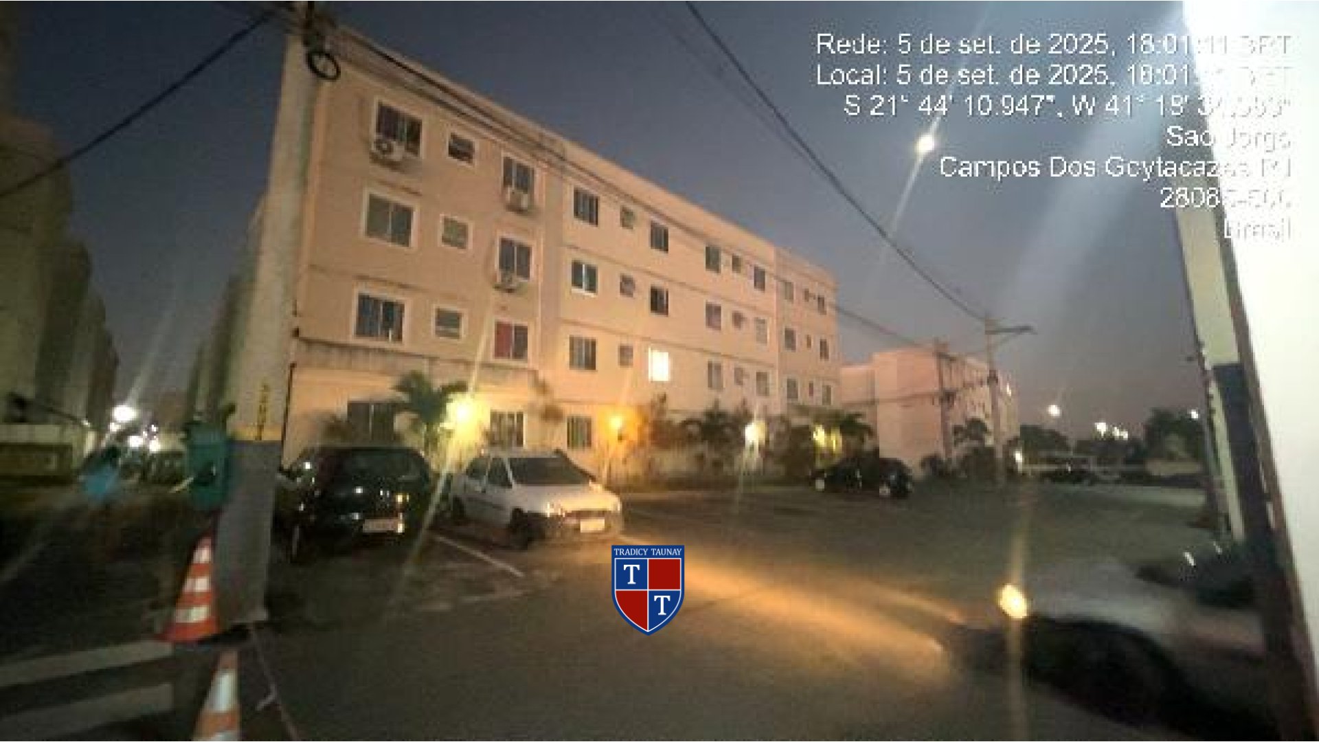 APARTAMENTO em JARDINS DE CAMPOS