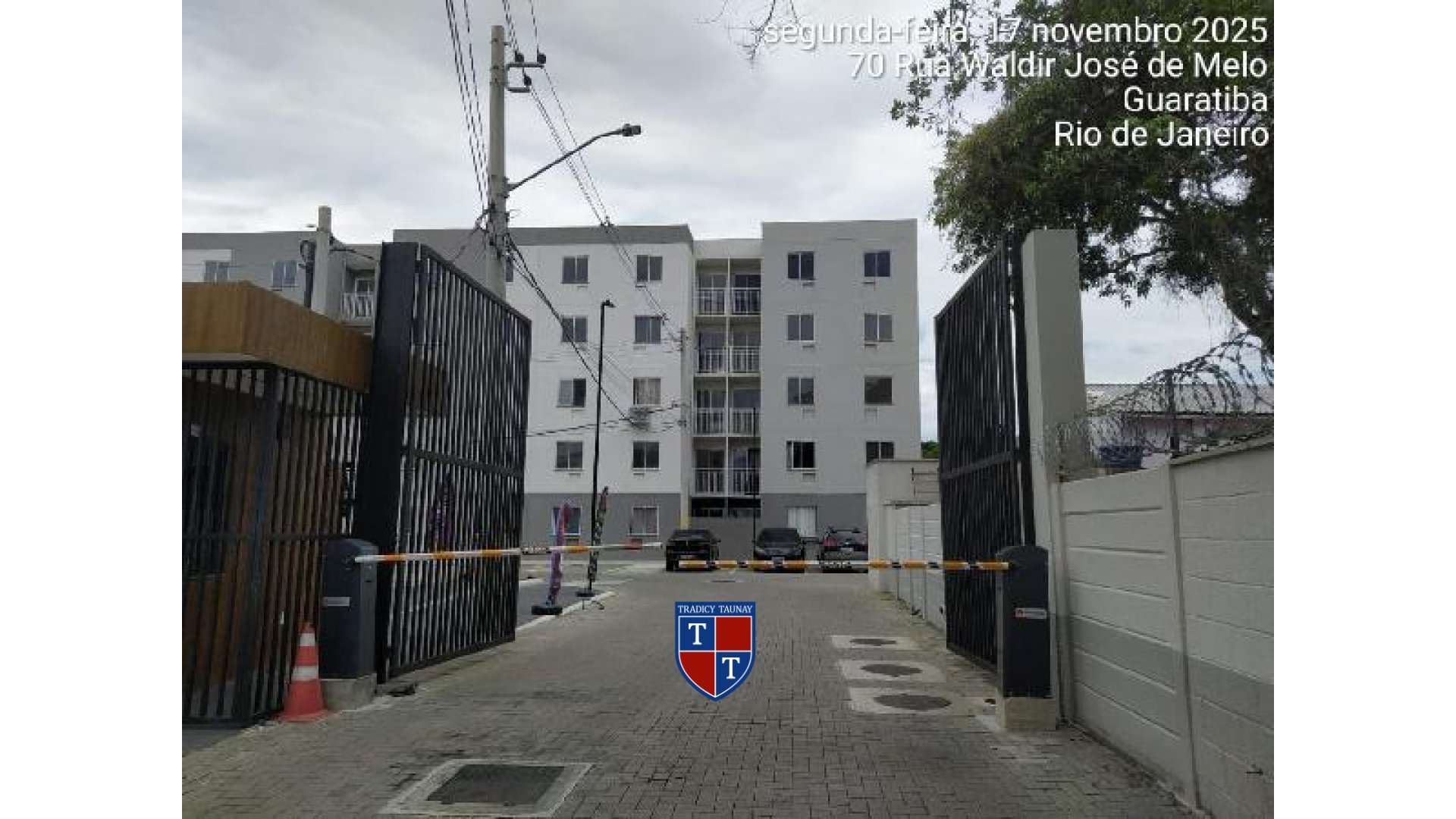 APARTAMENTO em GUARATIBA