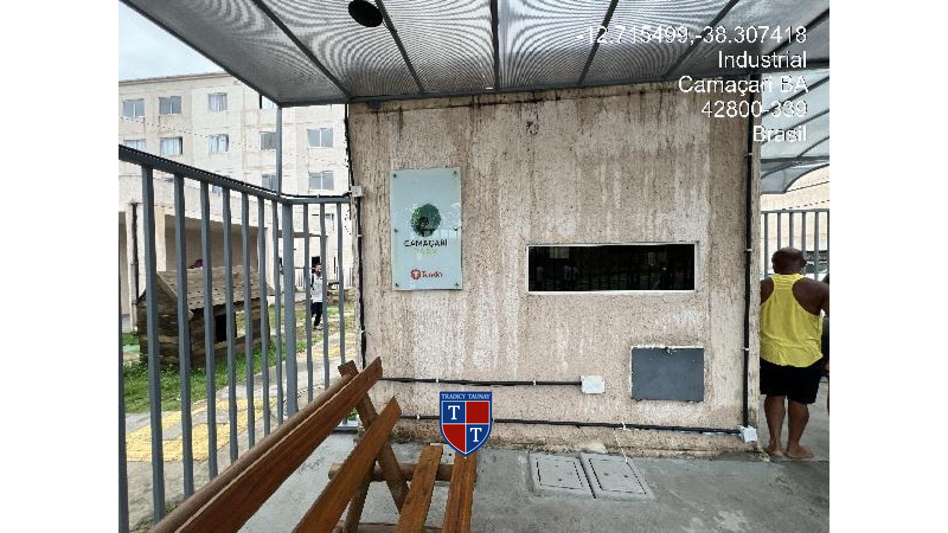 APARTAMENTO em INDUSTRIAL