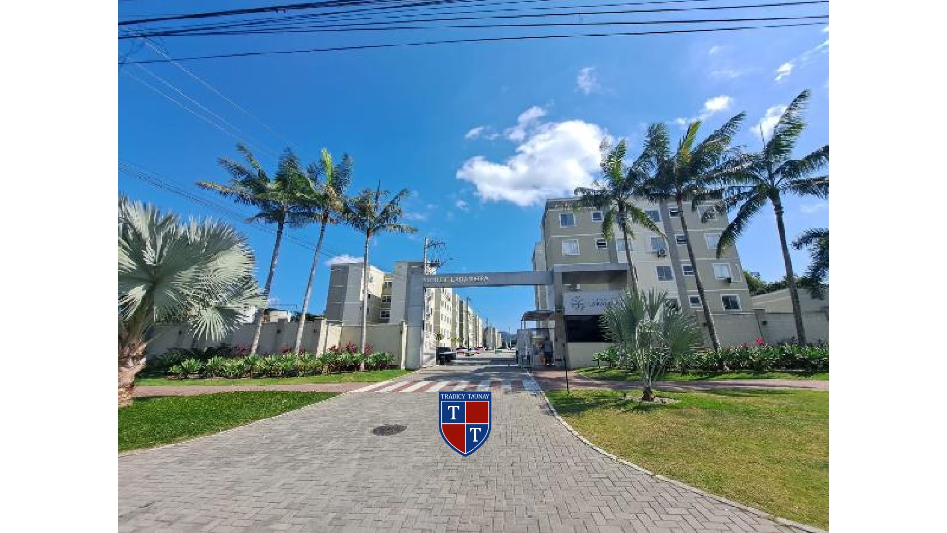 APARTAMENTO em GUARATIBA