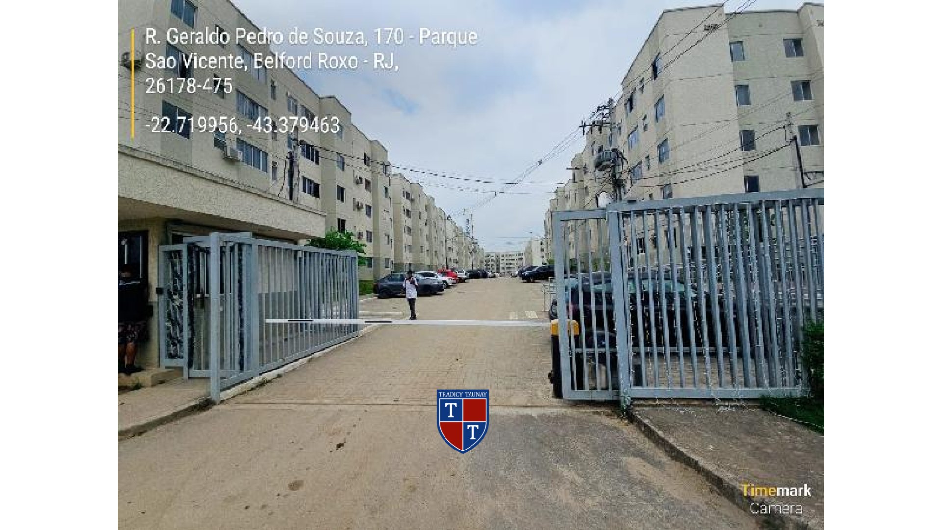 APARTAMENTO em SAO VICENTE