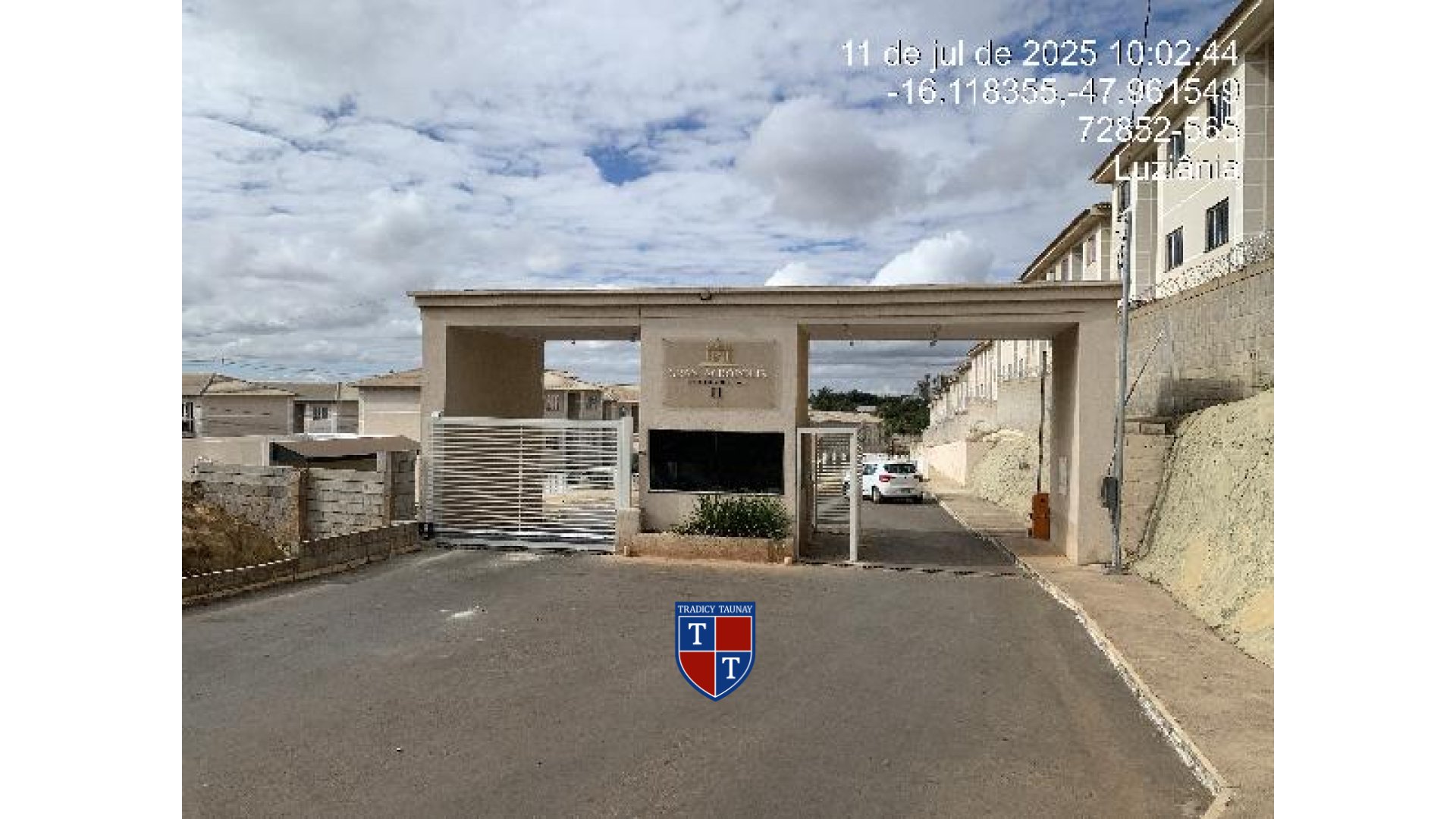 APARTAMENTO em FAZENDA SAIA VELHA