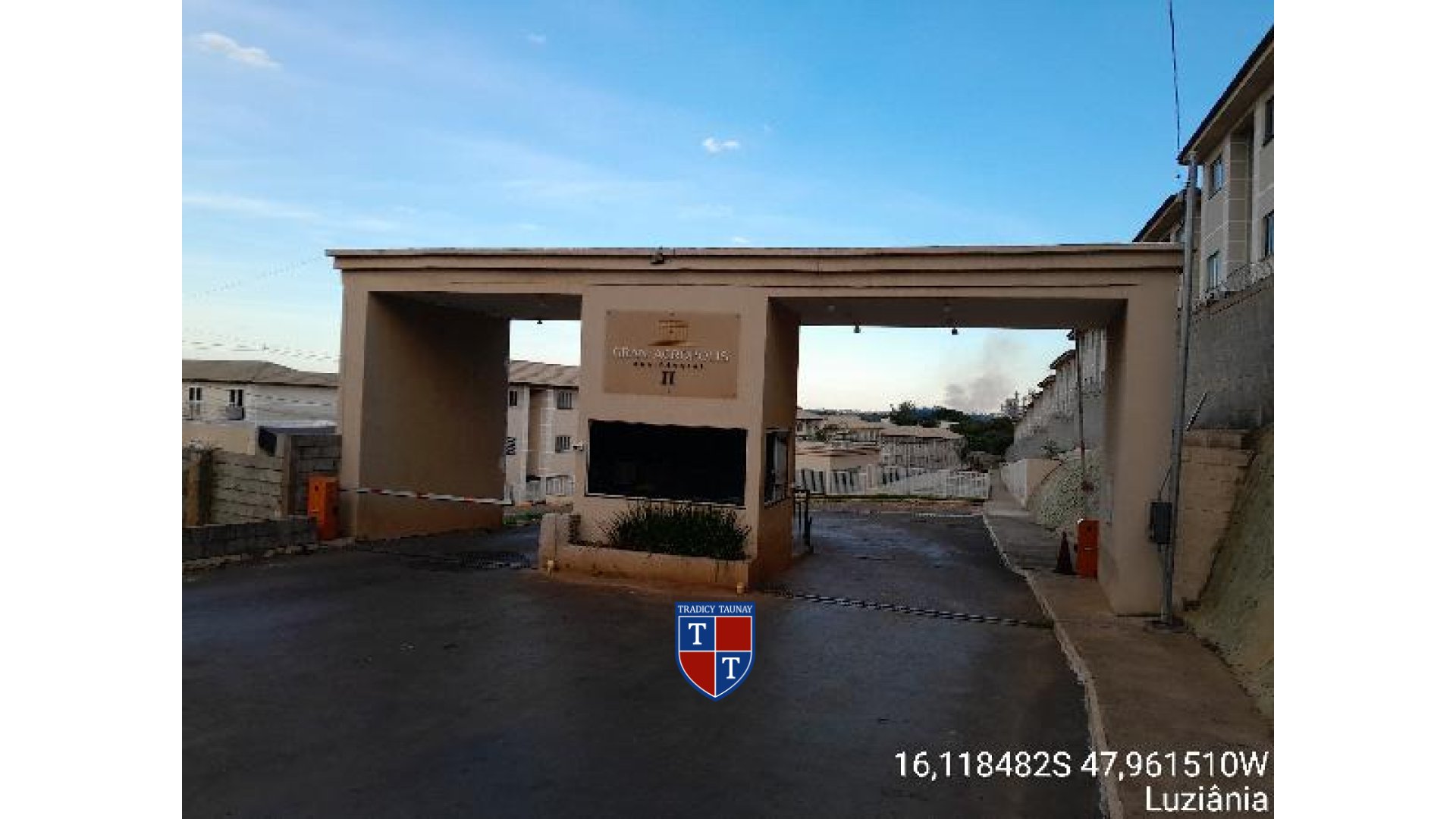 APARTAMENTO em FAZENDA SAIA VELHA