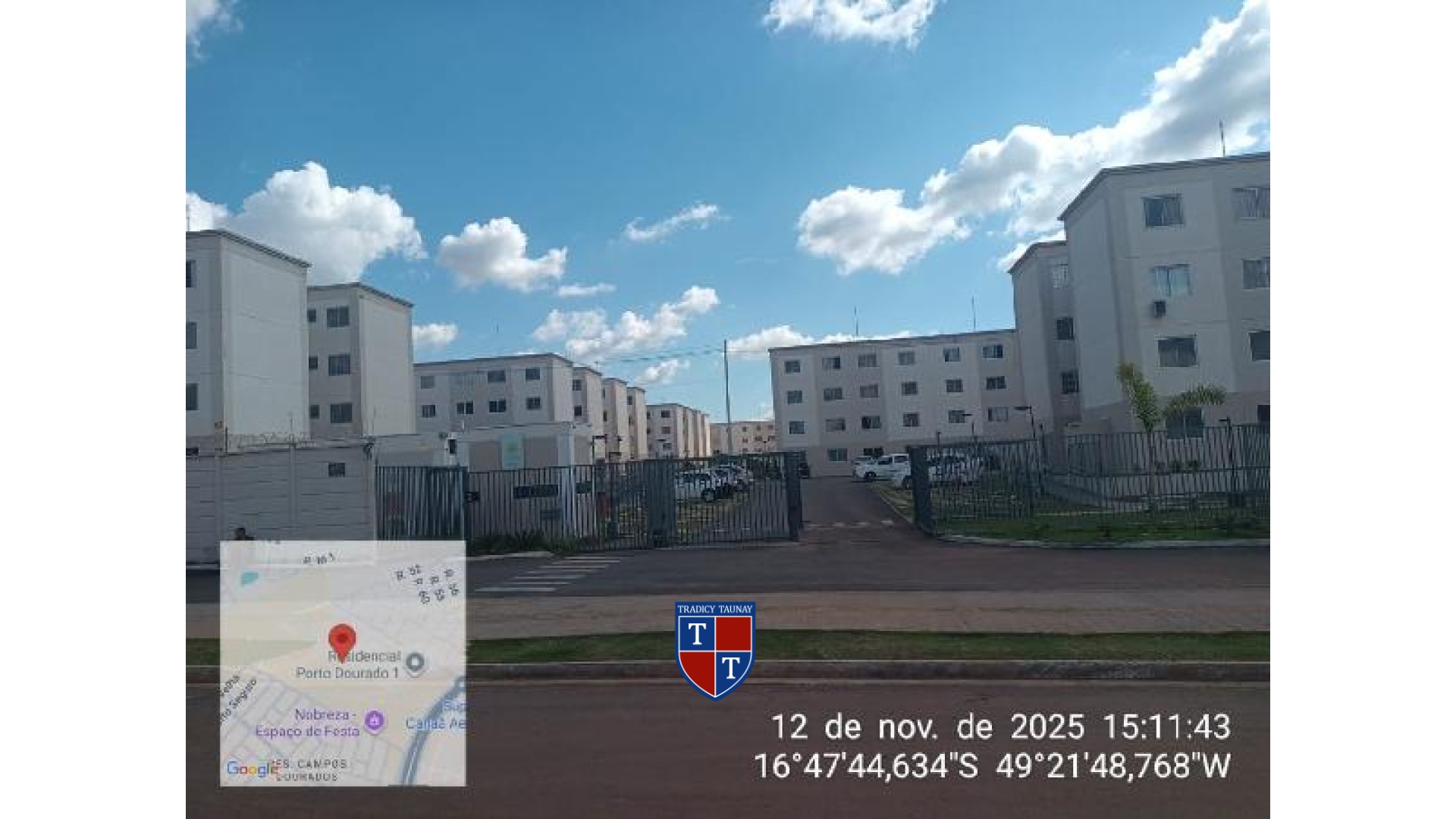 APARTAMENTO em RESIDENCIAL PORTO DOURADO