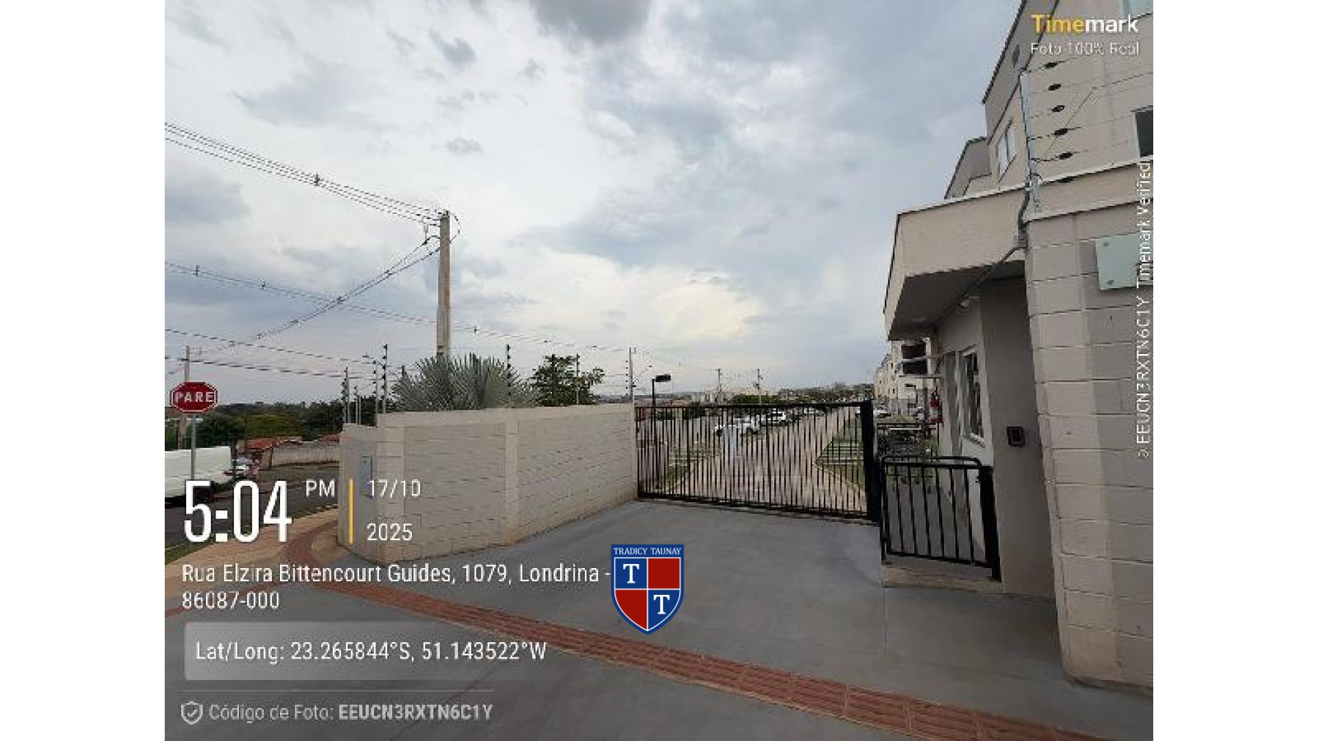 APARTAMENTO em CONJUNTO HABITACIONAL VIOLIM