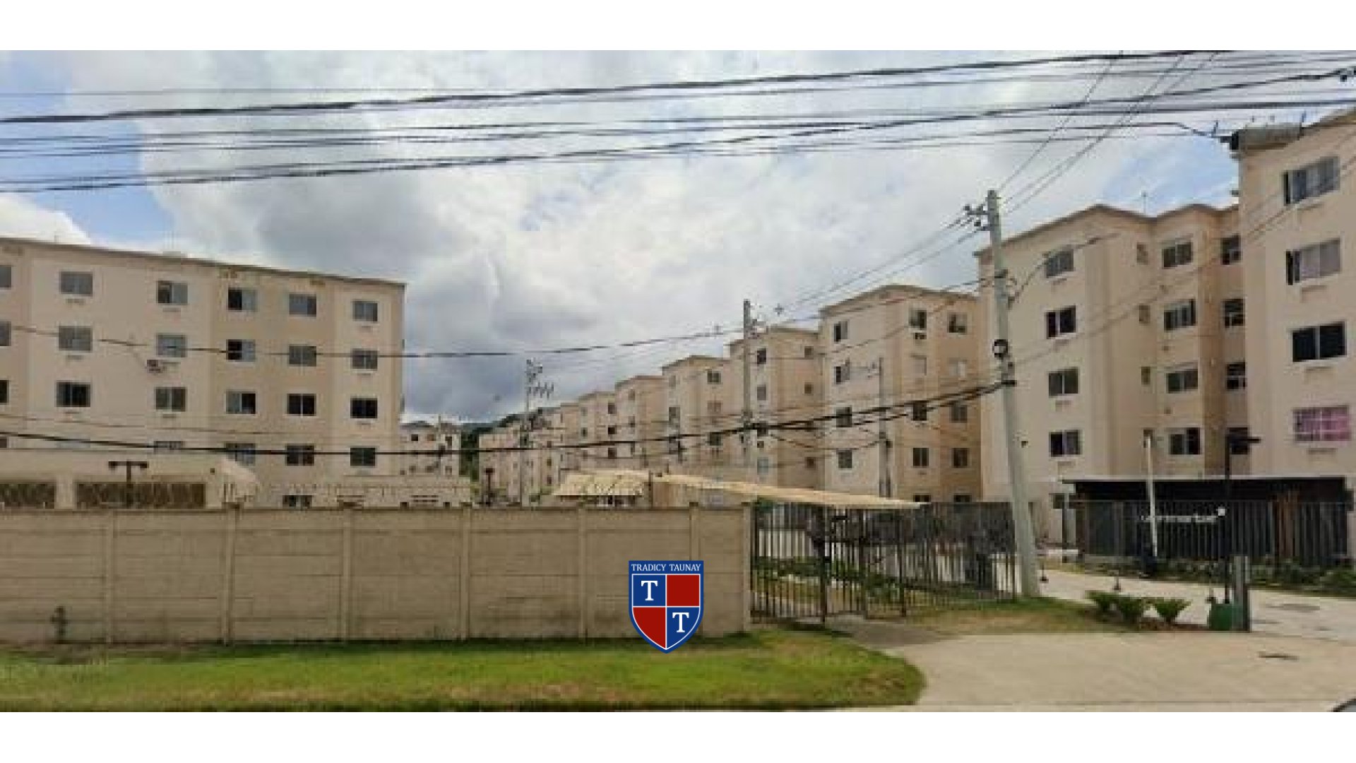 APARTAMENTO em SANTISSIMO
