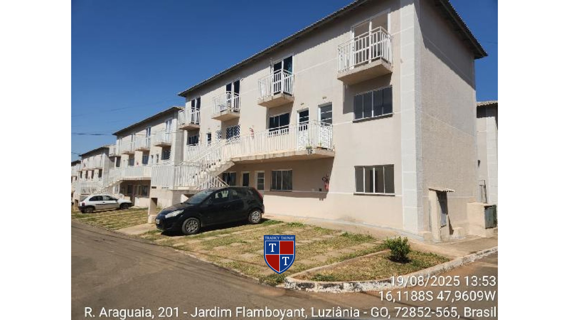 APARTAMENTO em FAZENDA SAIA VELHA