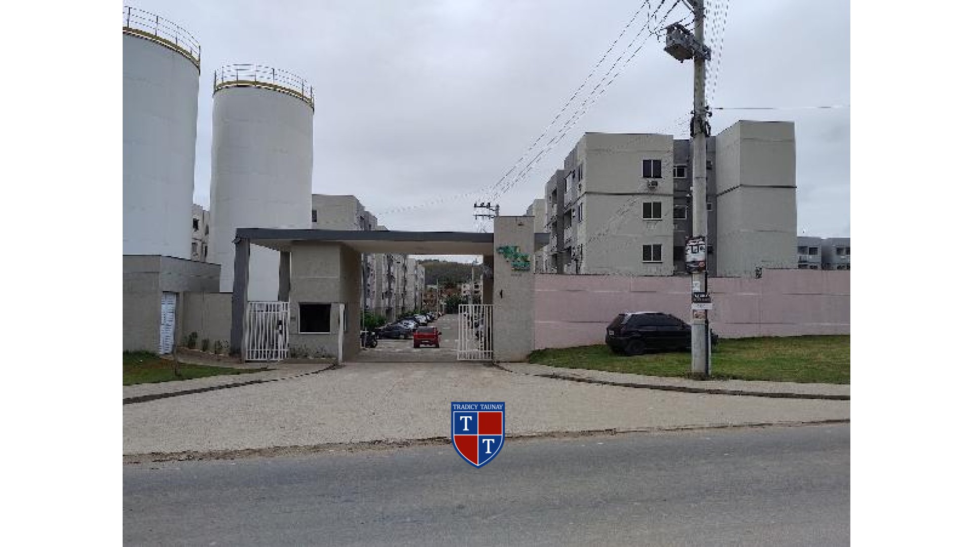 APARTAMENTO em PONTO CHIC