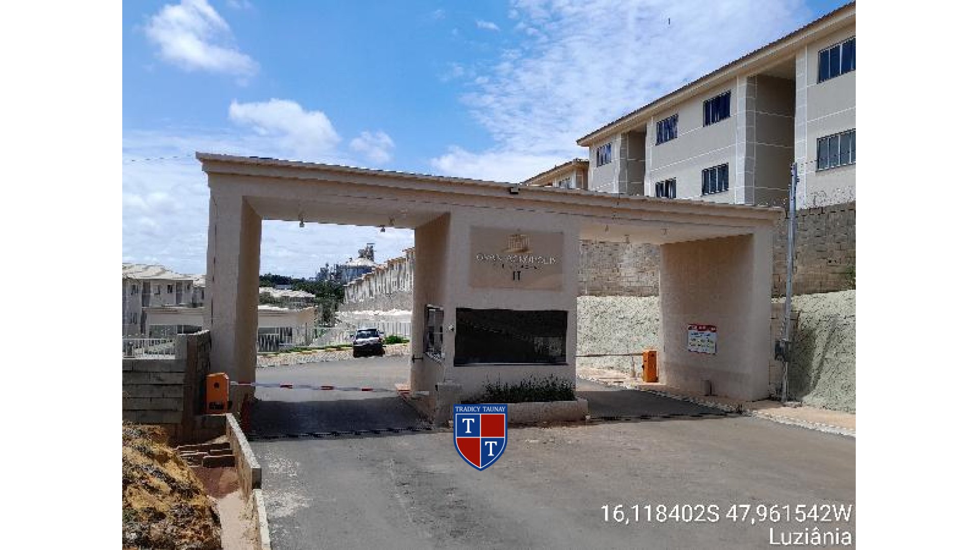 APARTAMENTO em FAZENDA SAIA VELHA