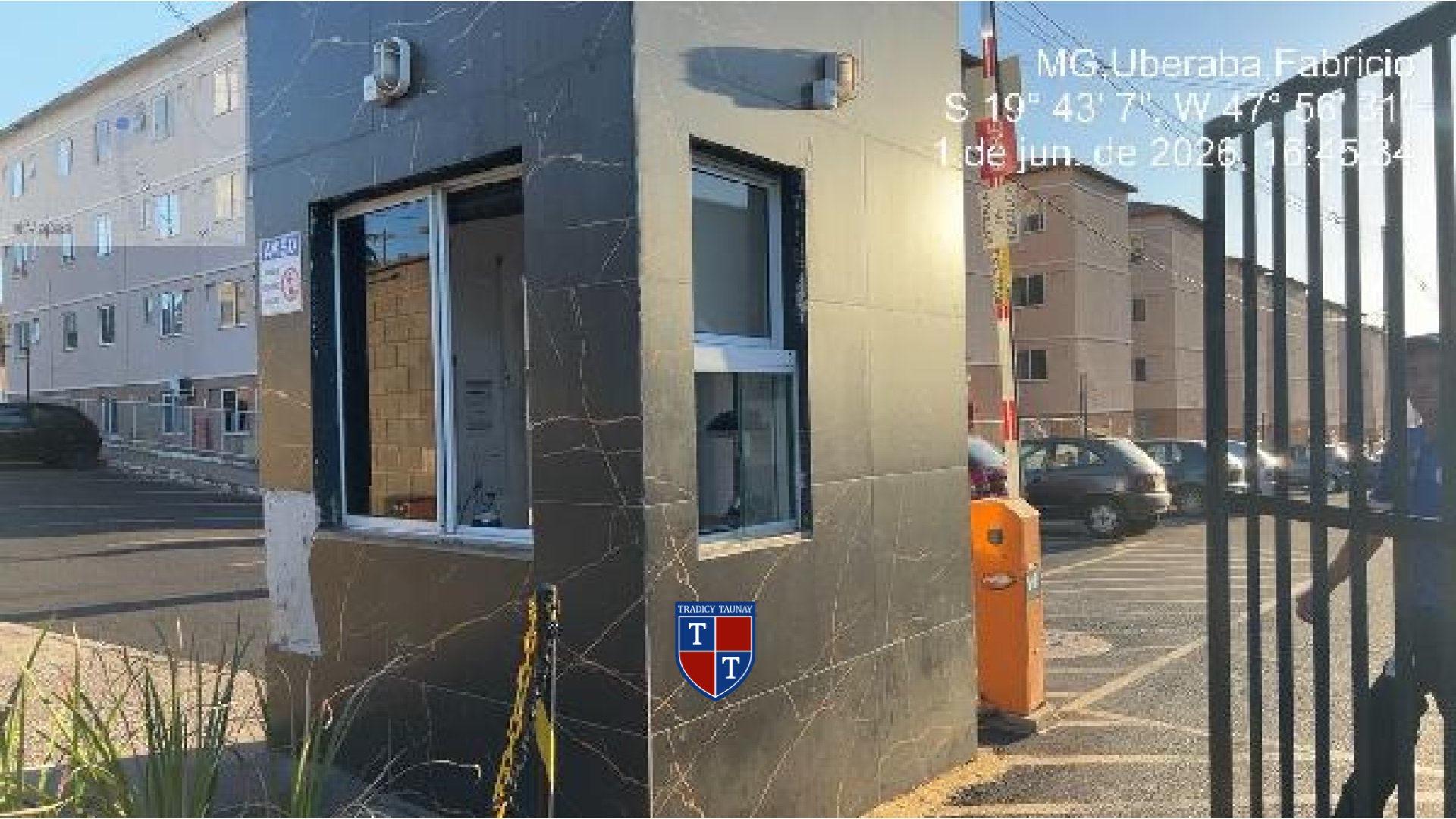 APARTAMENTO em FABRICIO