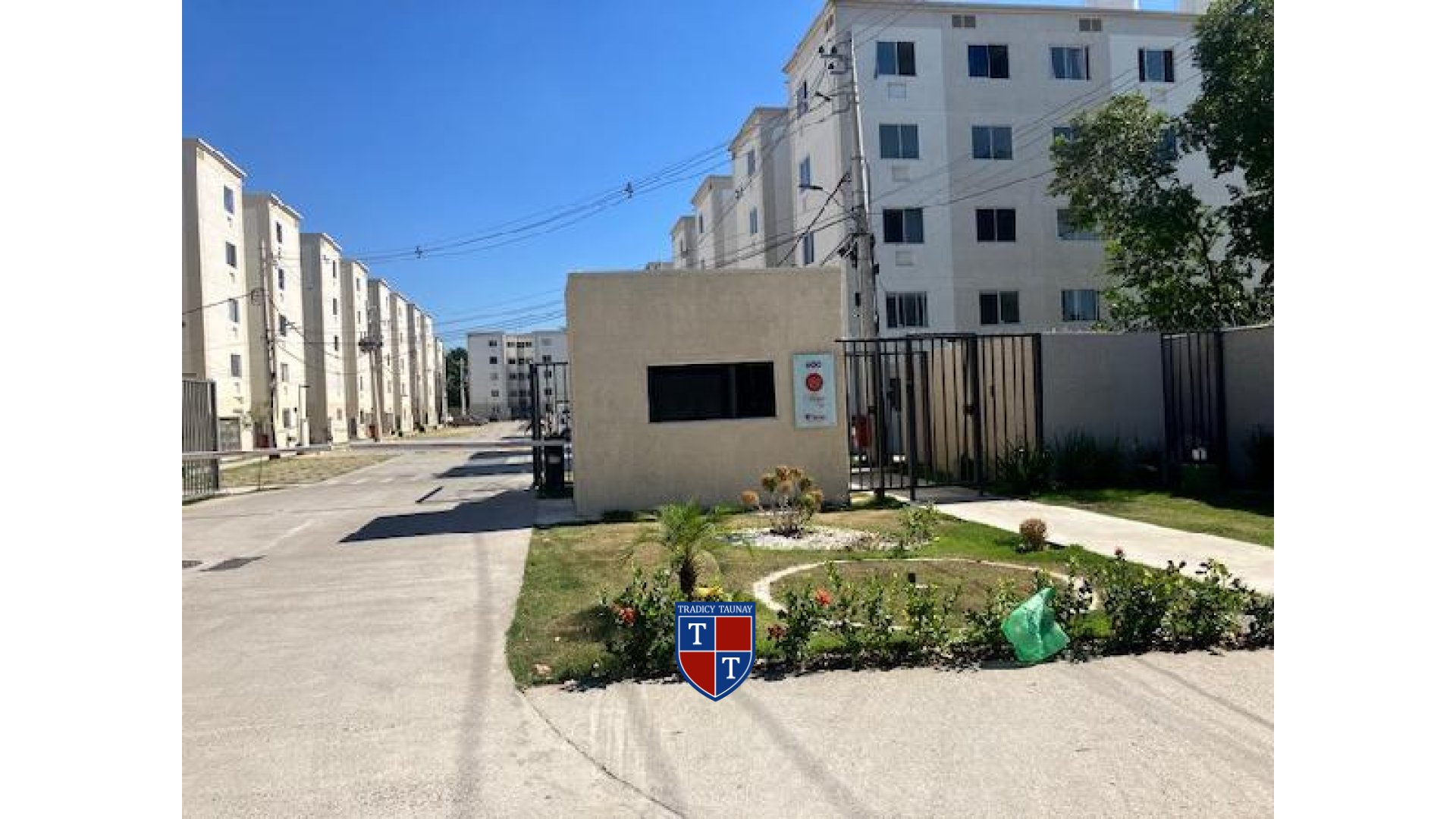 APARTAMENTO em GUARATIBA