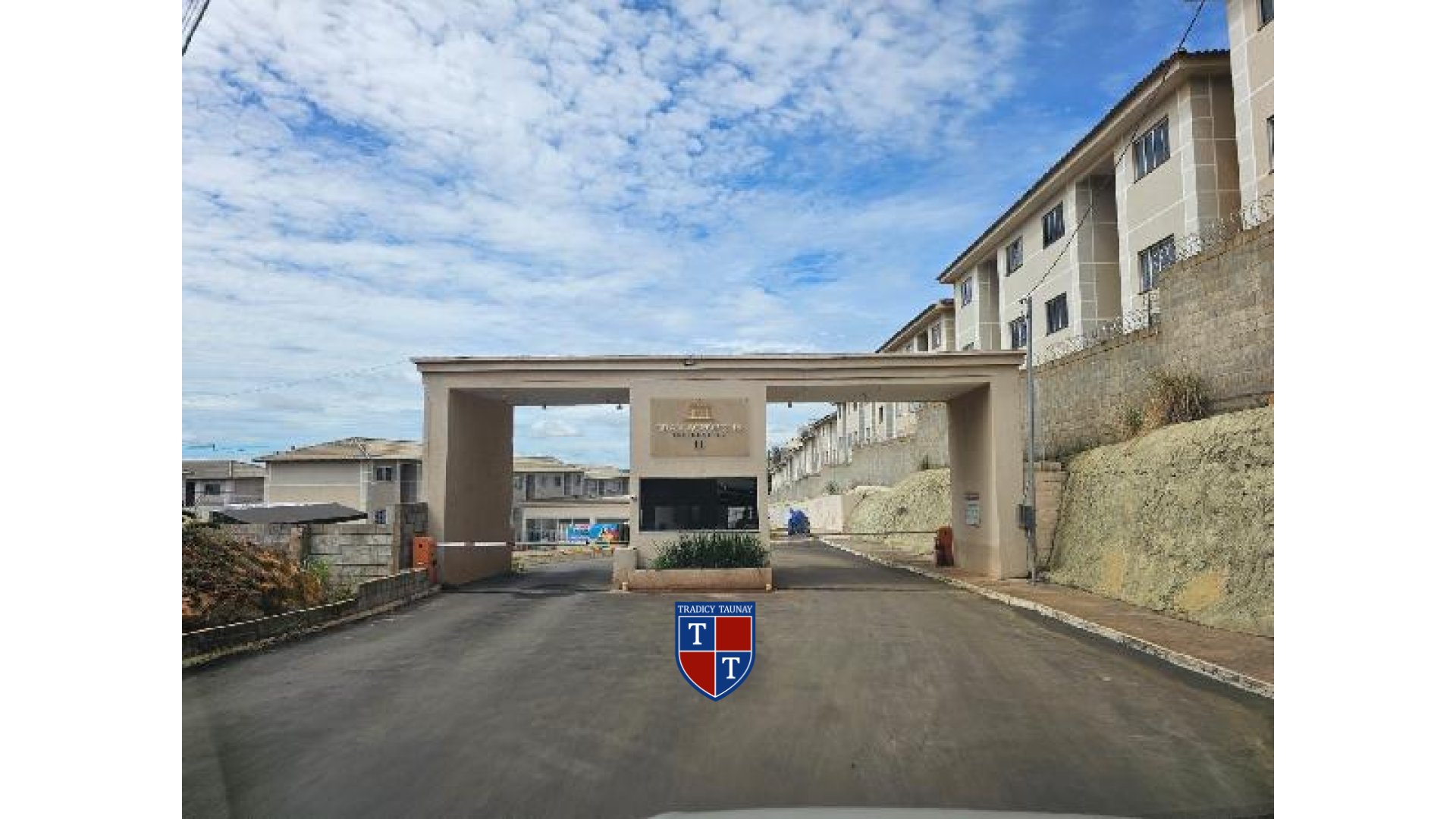 APARTAMENTO em FAZENDA SAIA VELHA