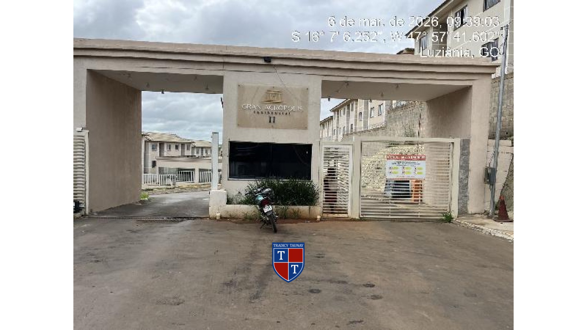 APARTAMENTO em FAZENDA SAIA VELHA
