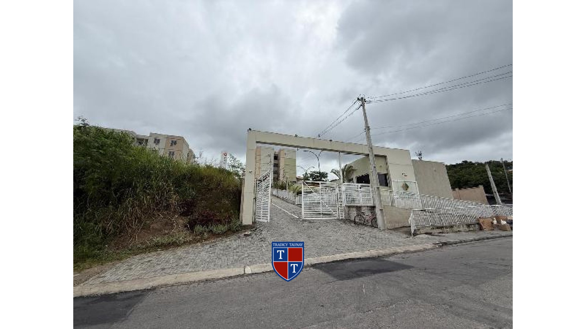 APARTAMENTO em MARIA PAULA