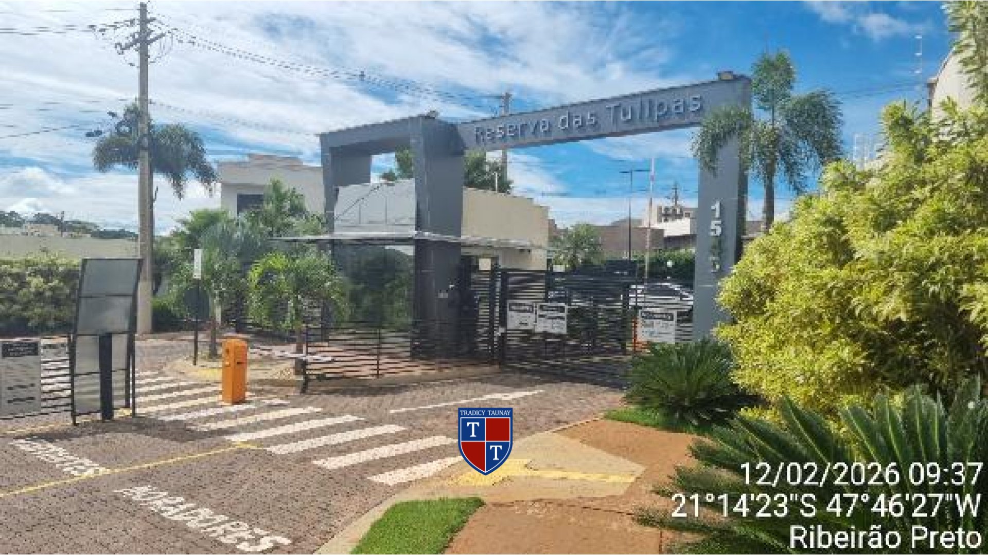 APARTAMENTO em RECREIO DAS ACACIAS
