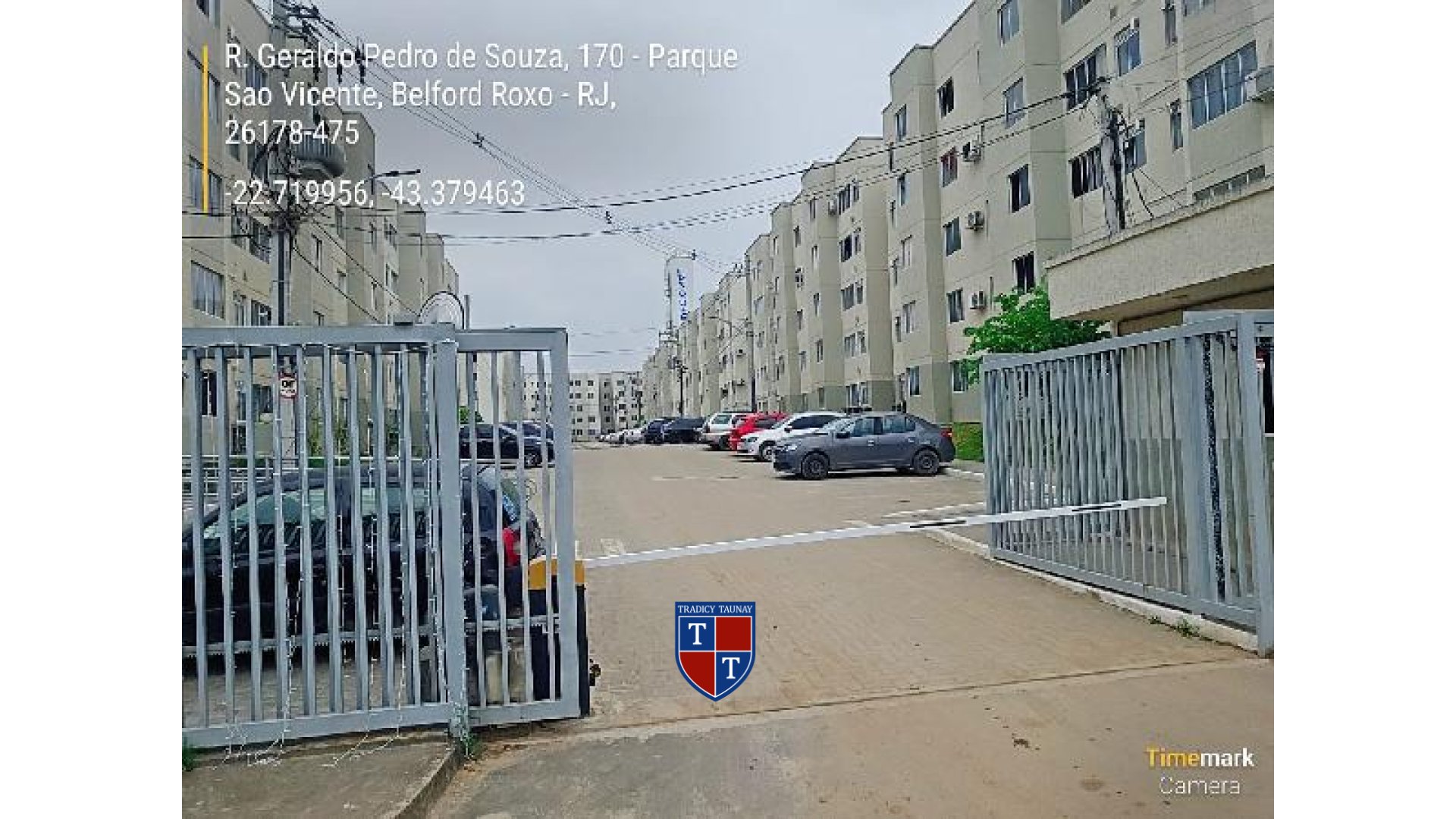 APARTAMENTO em SAO VICENTE