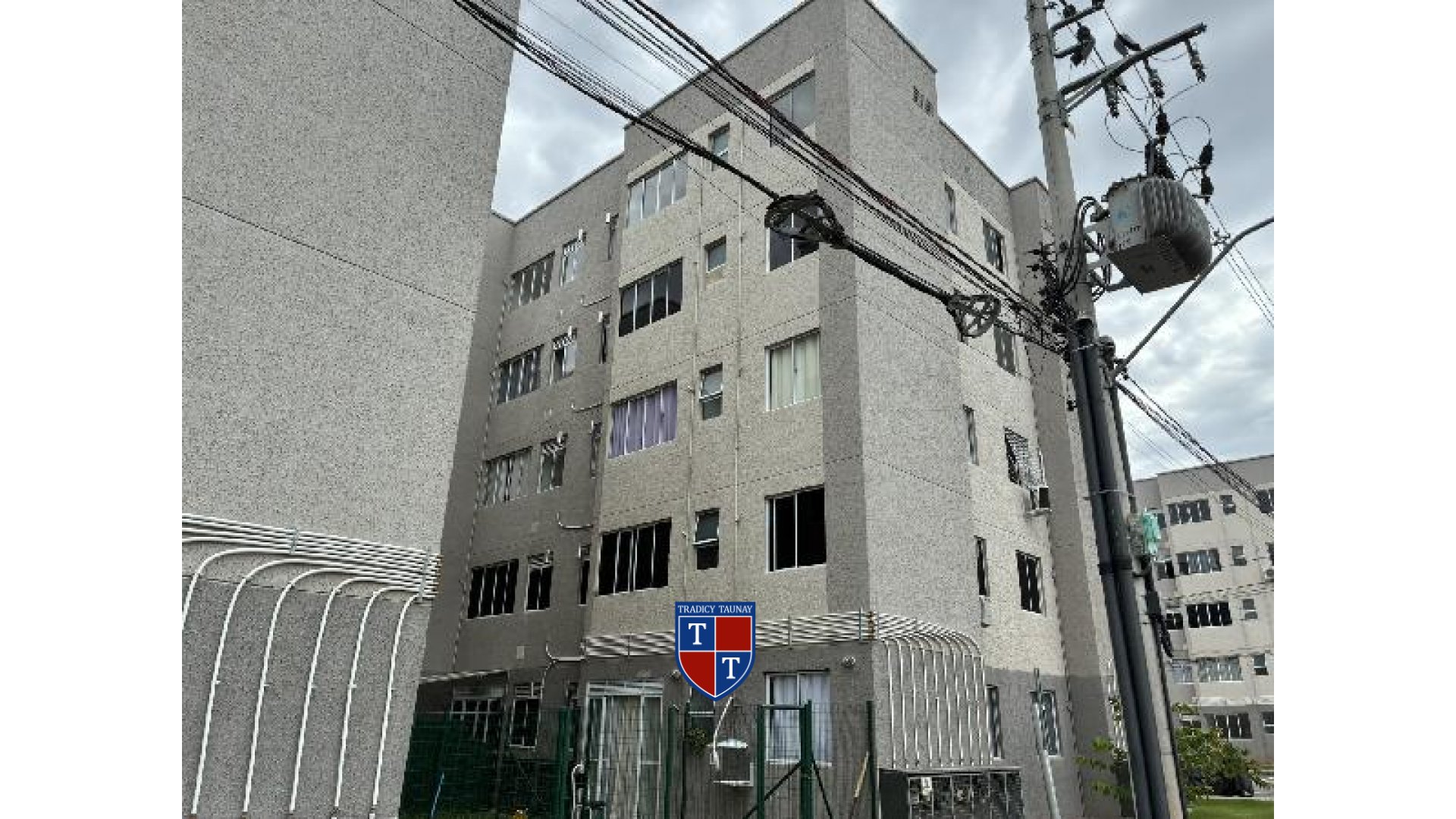 APARTAMENTO em PAVUNA